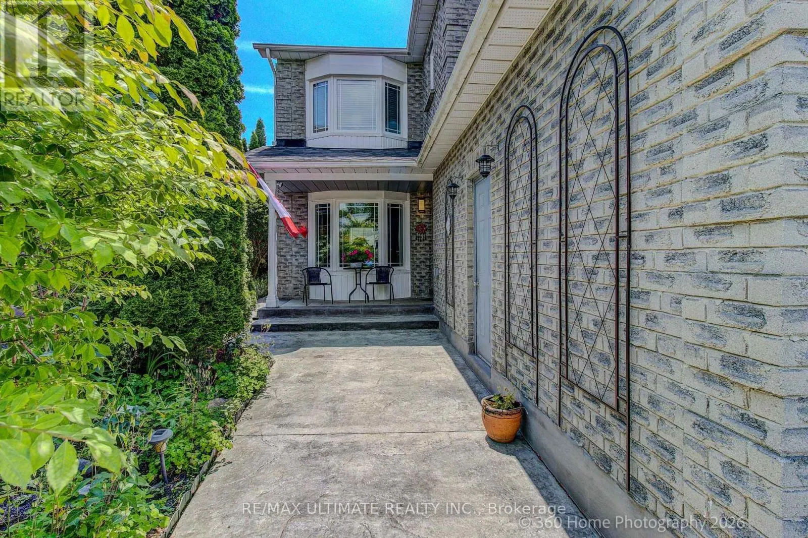 23 WINDHAM CRESCENT
