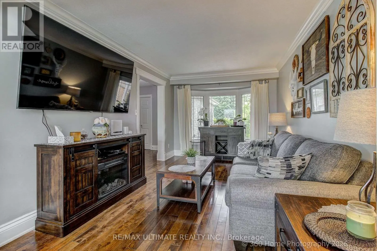 23 WINDHAM CRESCENT