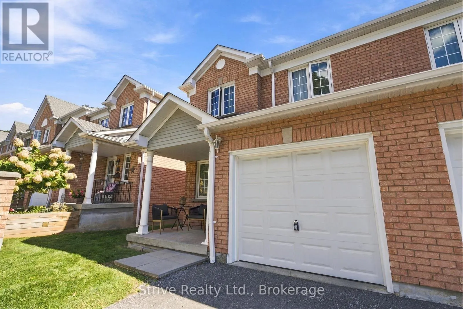 174 - 10 BASSETT BOULEVARD E #174