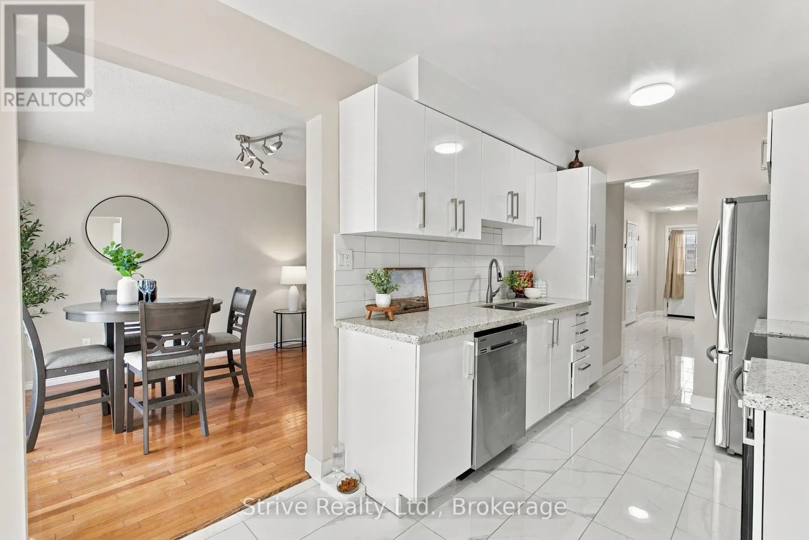 174 - 10 BASSETT BOULEVARD E #174
