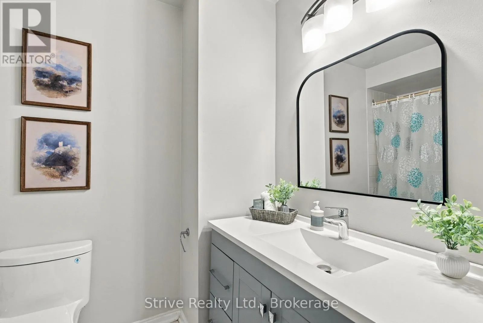 174 - 10 BASSETT BOULEVARD E #174