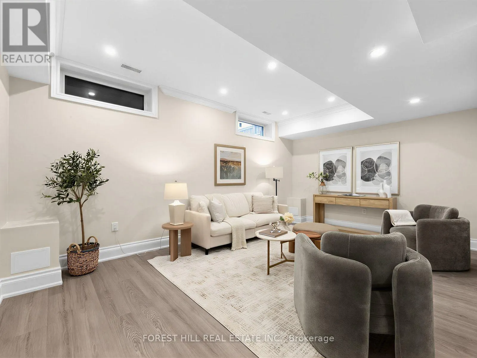 3 CRANSWICK LANE