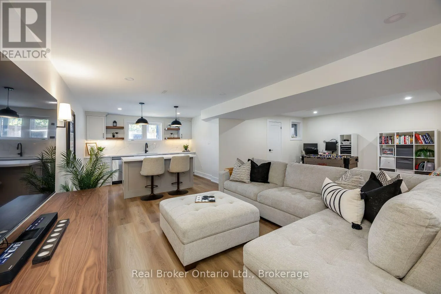 110 SUMERSFORD DRIVE