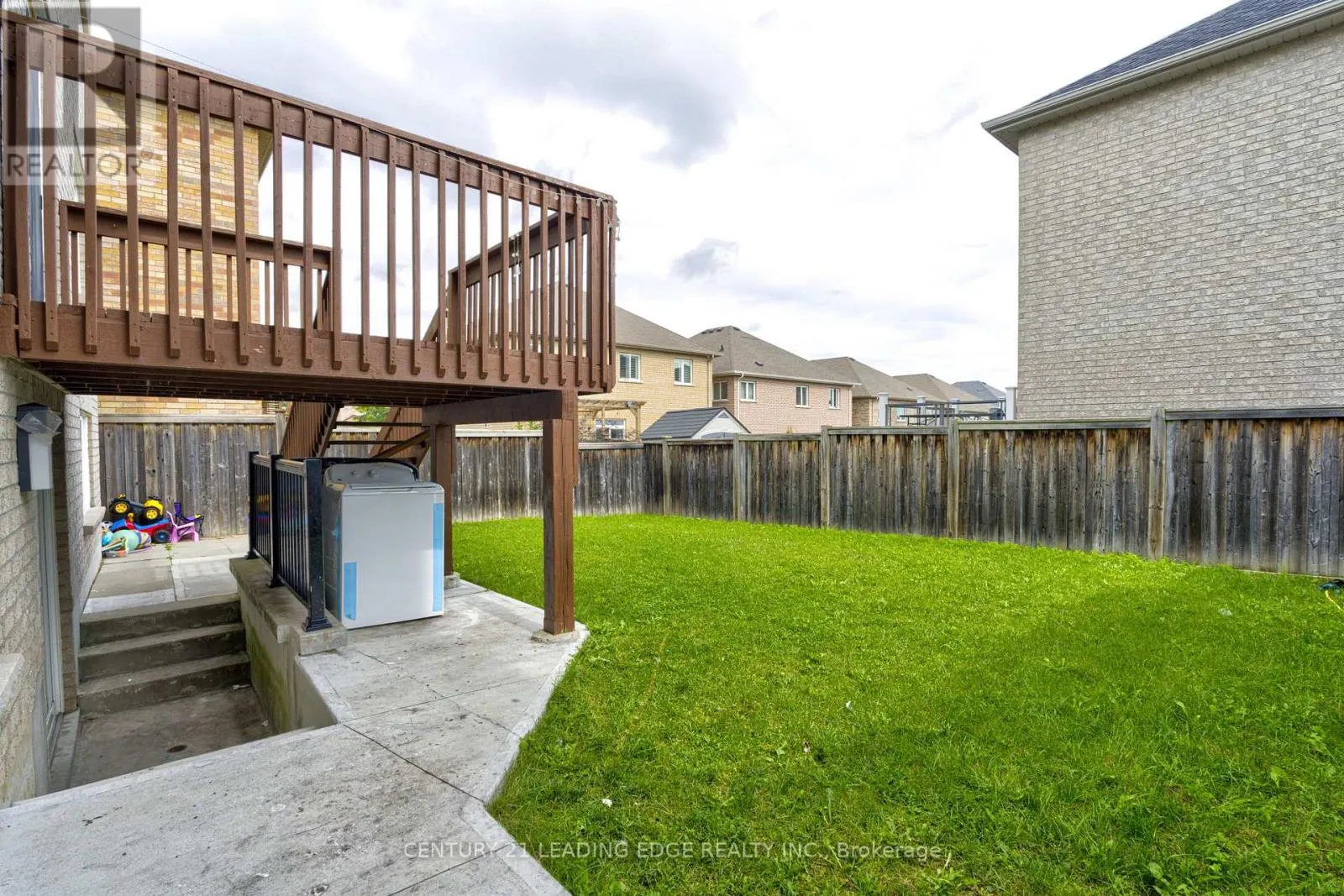5 LUCE DRIVE
