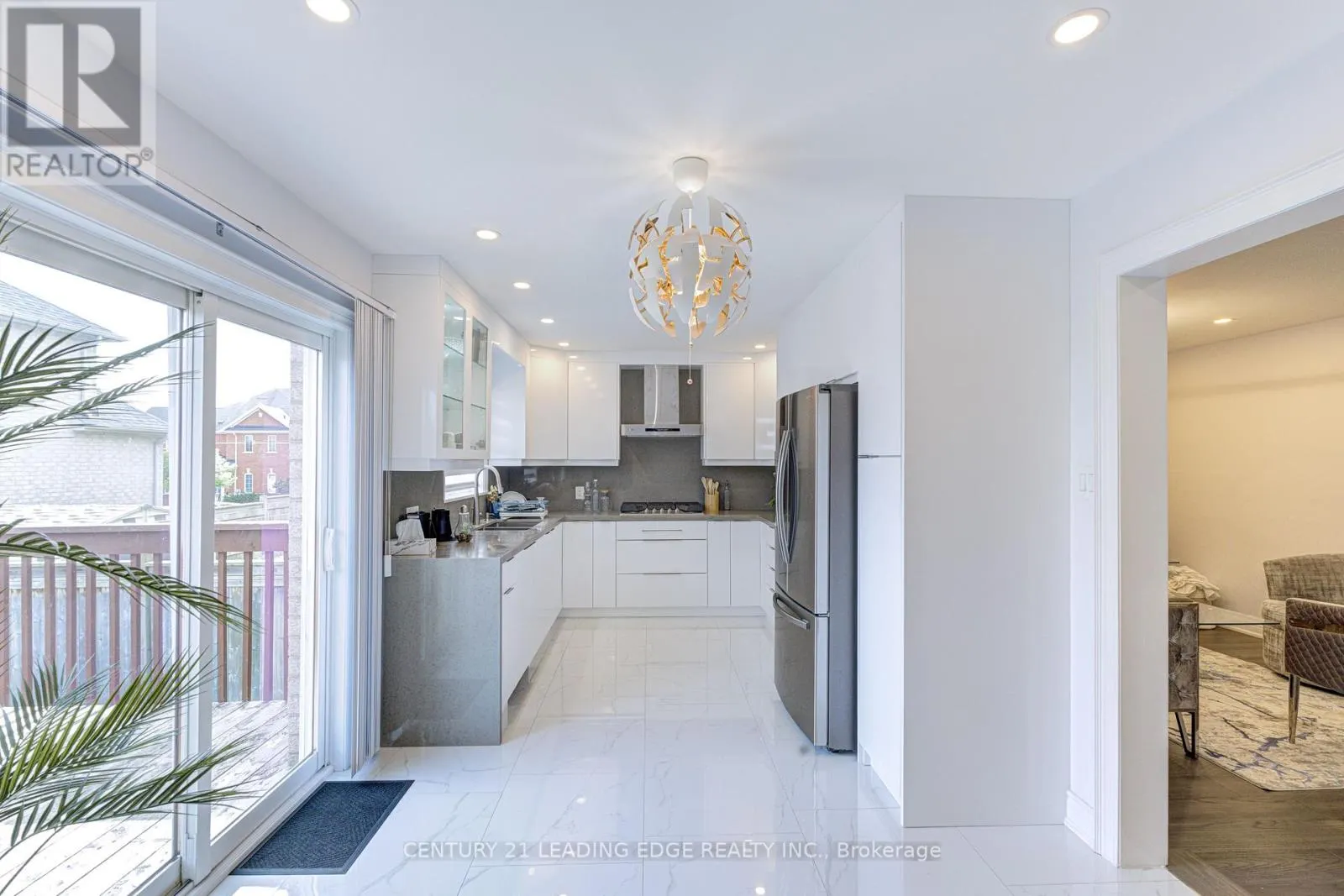 5 LUCE DRIVE