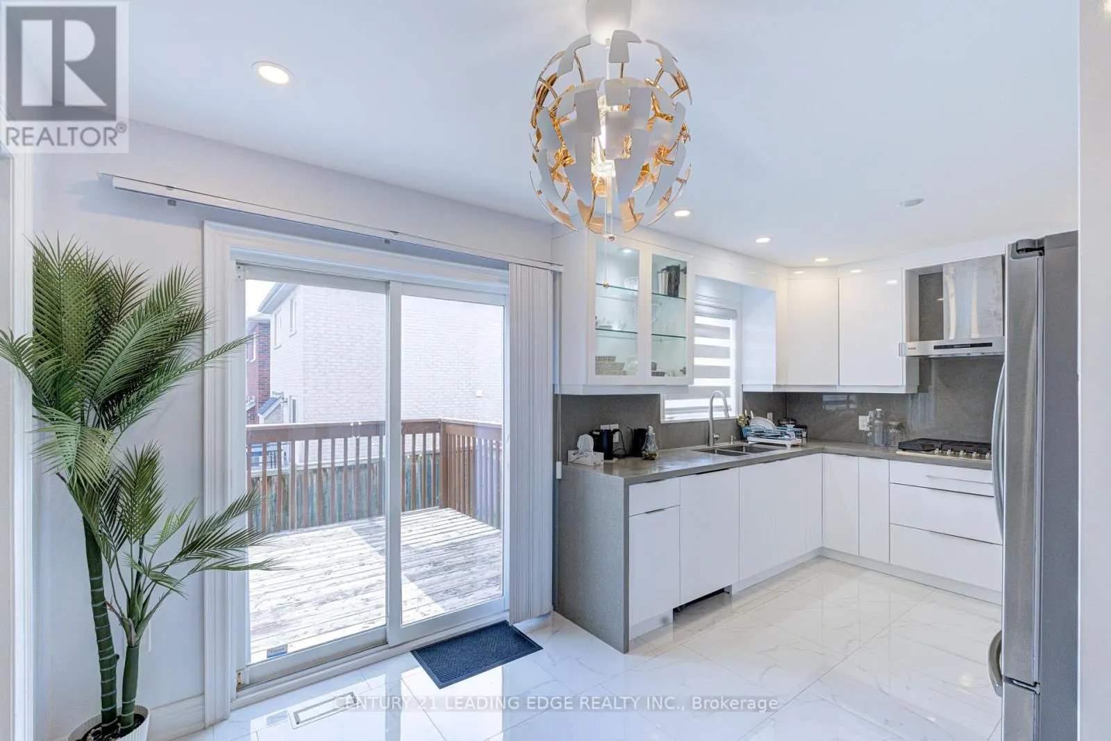 5 LUCE DRIVE