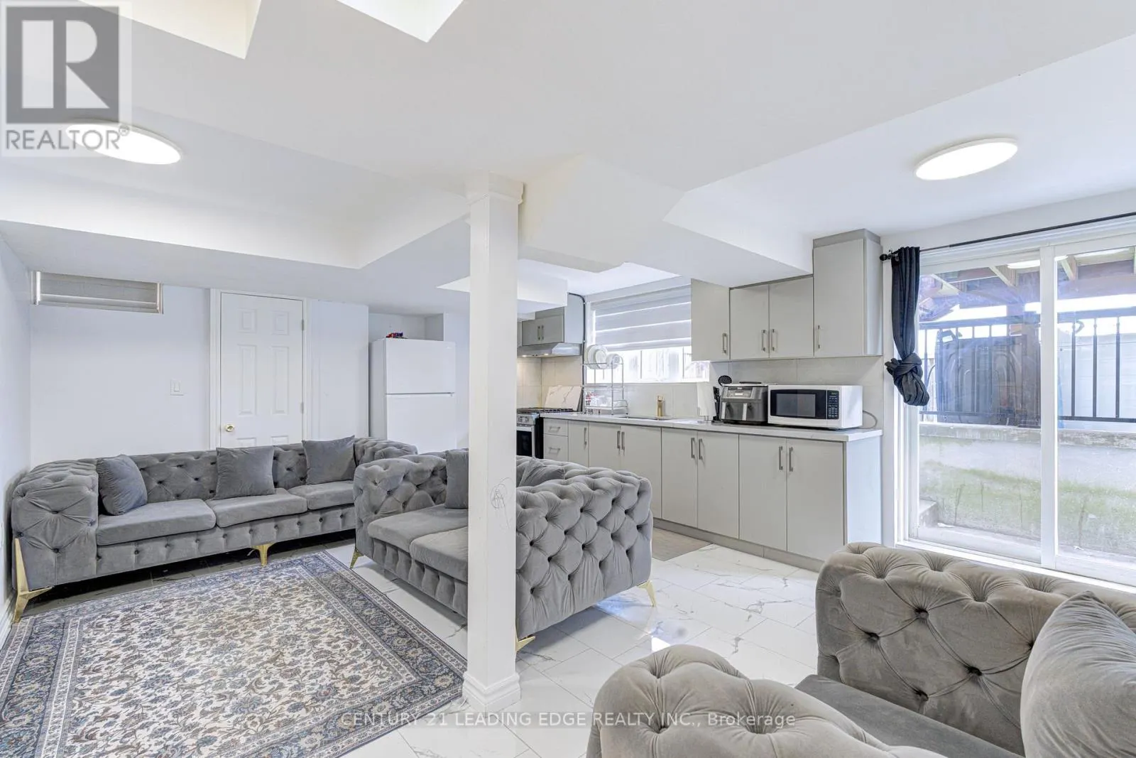 5 LUCE DRIVE