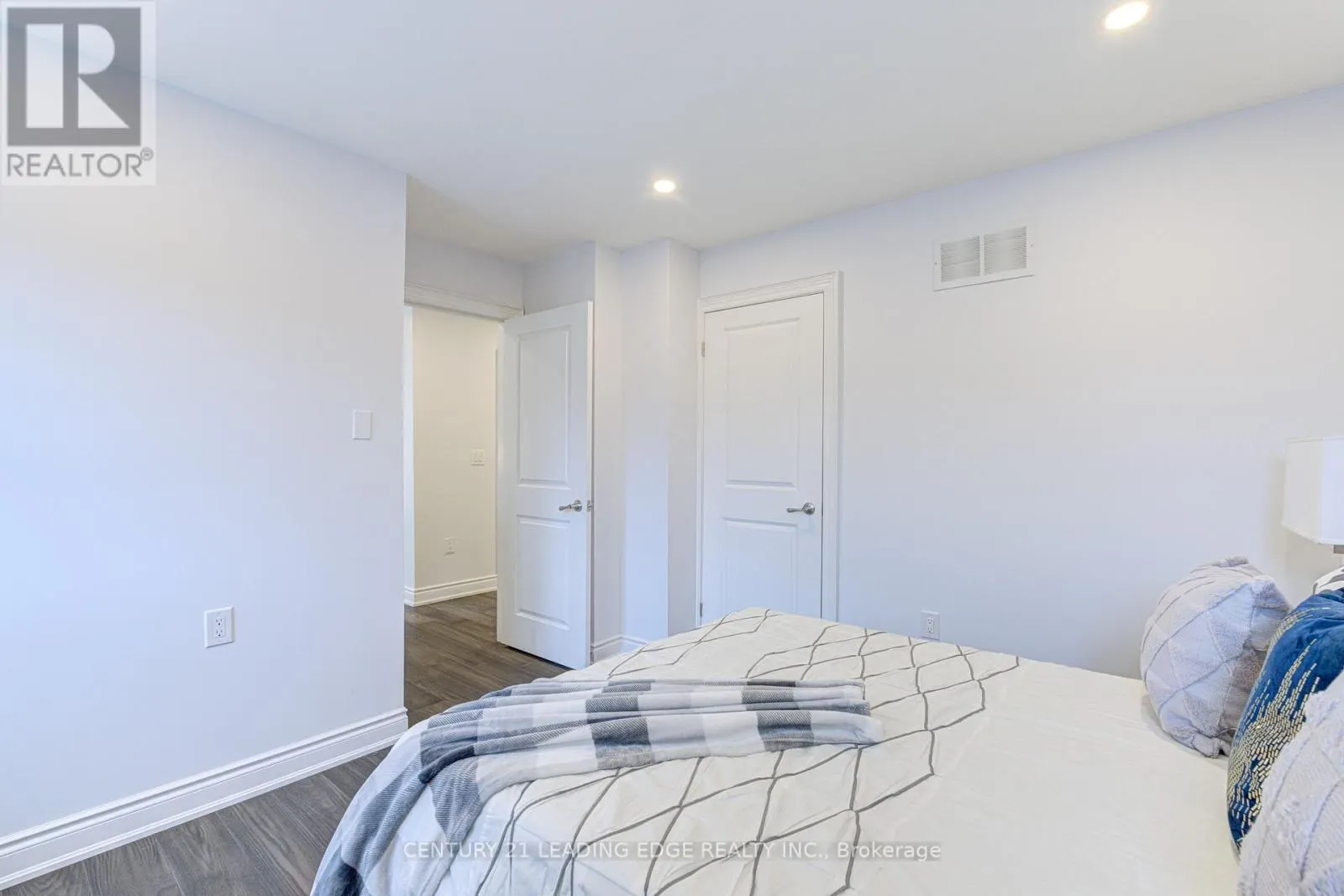 5 LUCE DRIVE