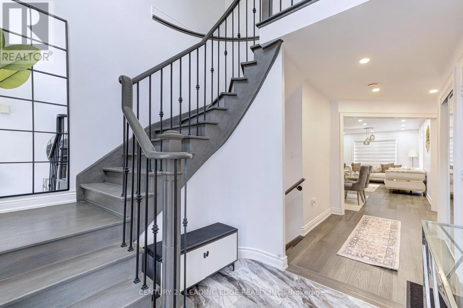 5 LUCE DRIVE