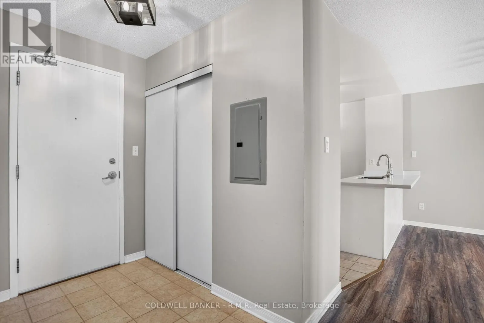 210 - 106 ASPEN SPRINGS DRIVE #210