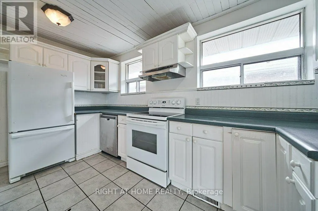 213 CABOT STREET