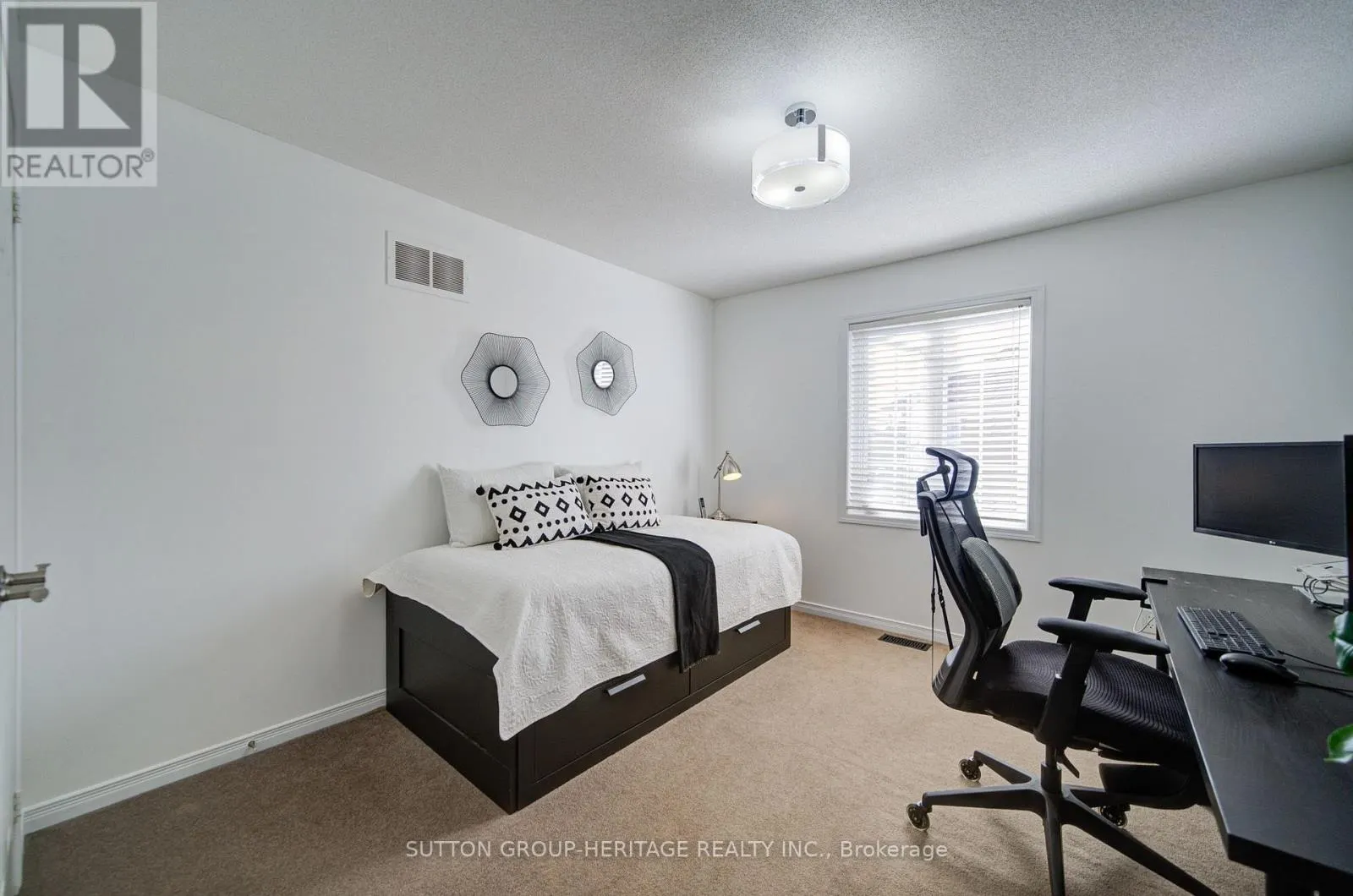 18 SHORTEN PLACE