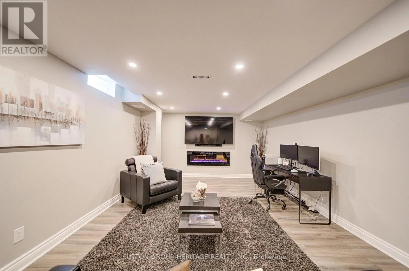 18 SHORTEN PLACE