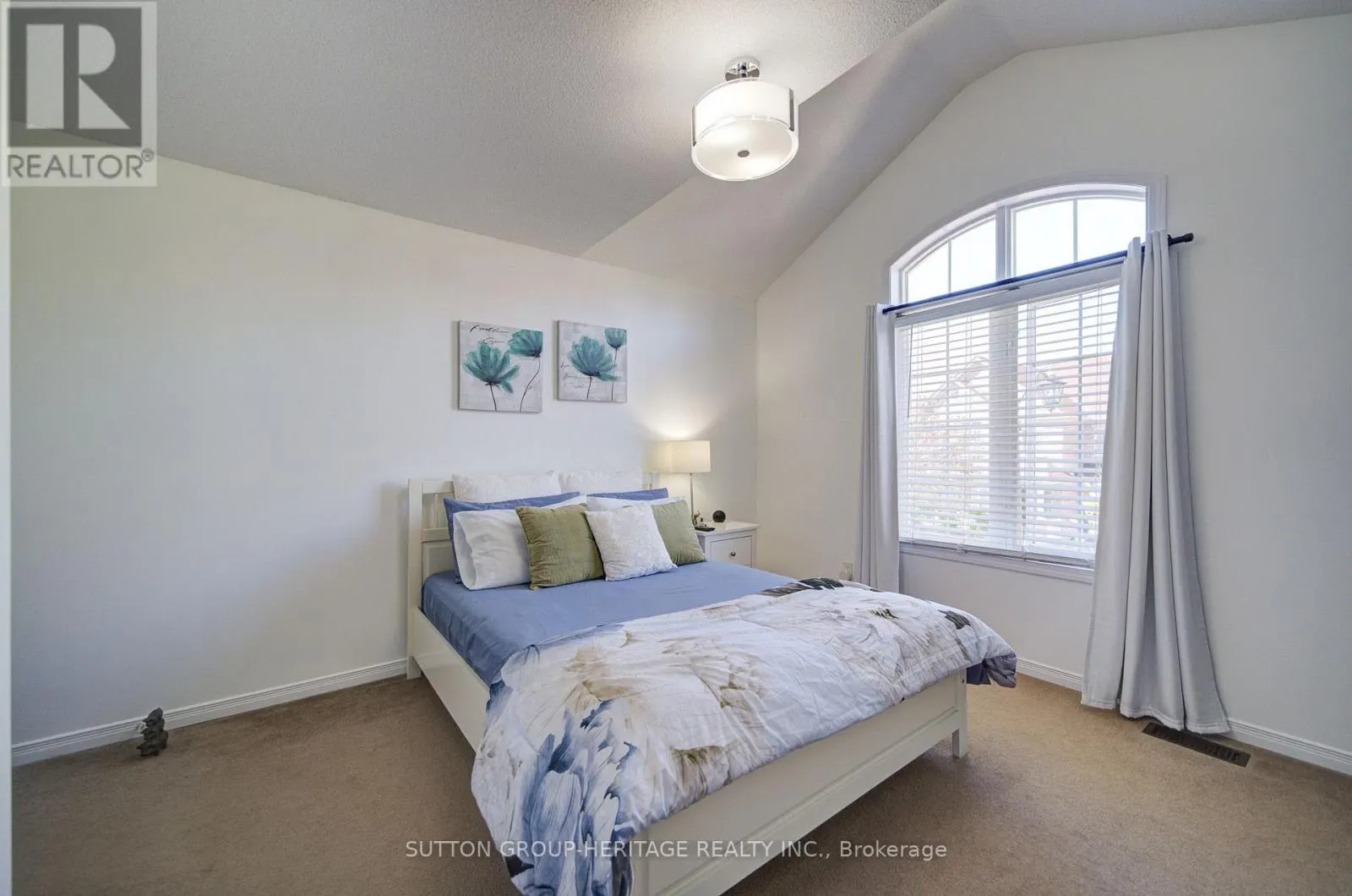 18 SHORTEN PLACE
