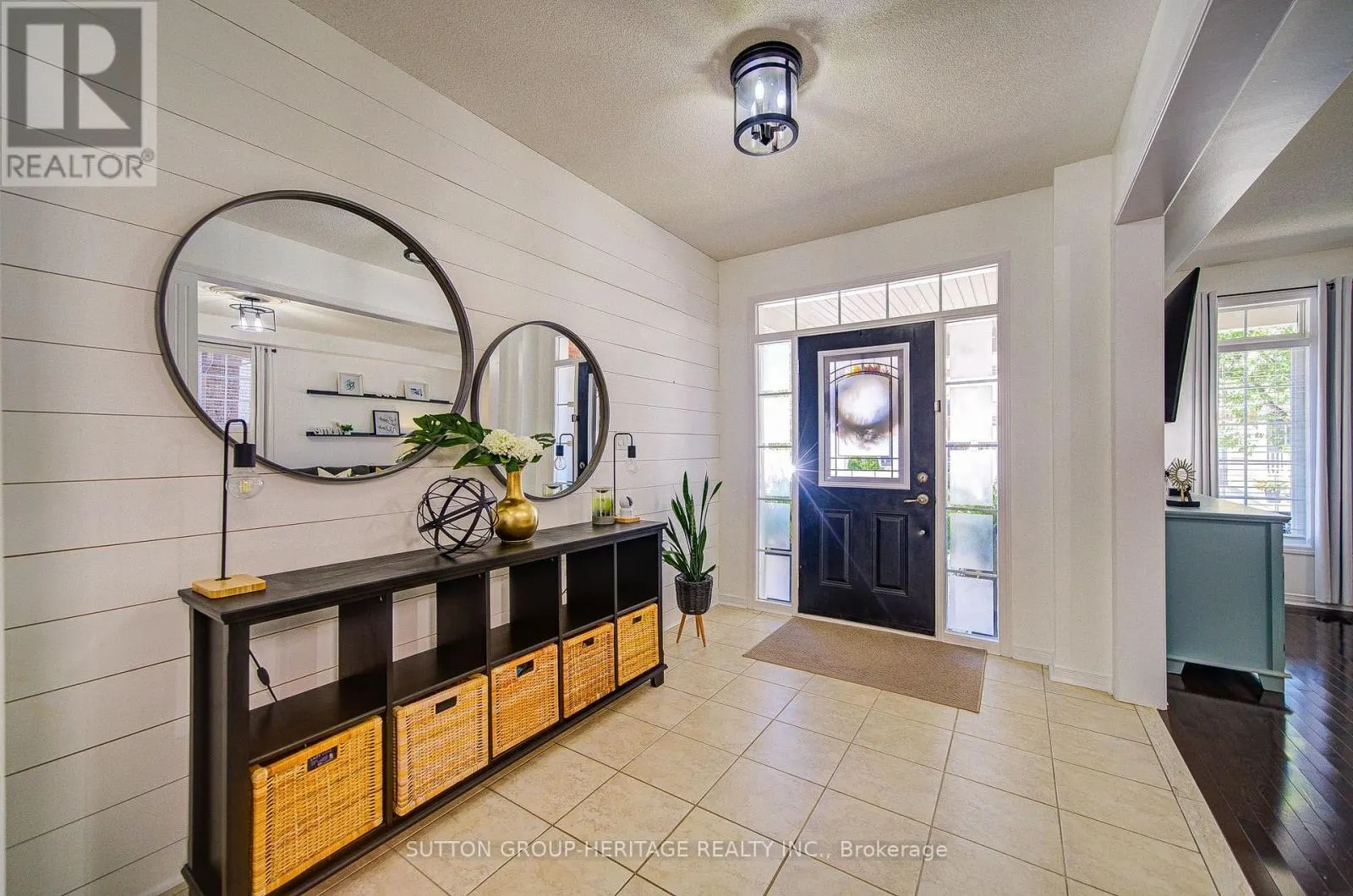 18 SHORTEN PLACE