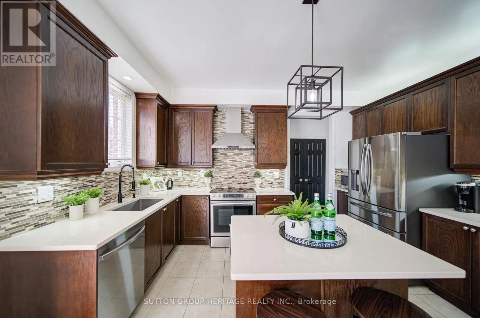 18 SHORTEN PLACE