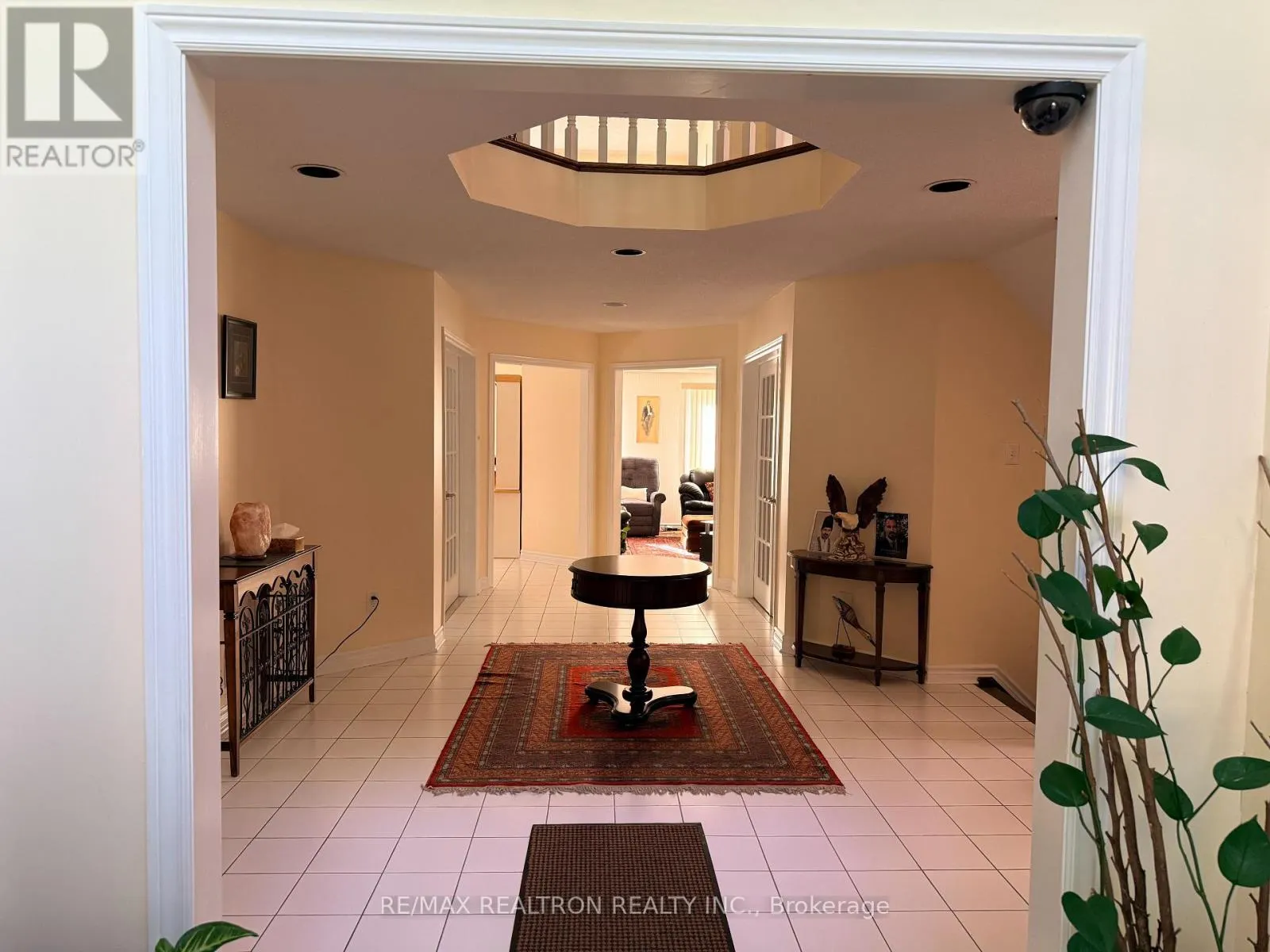 8 WATERSDOWN CRESCENT