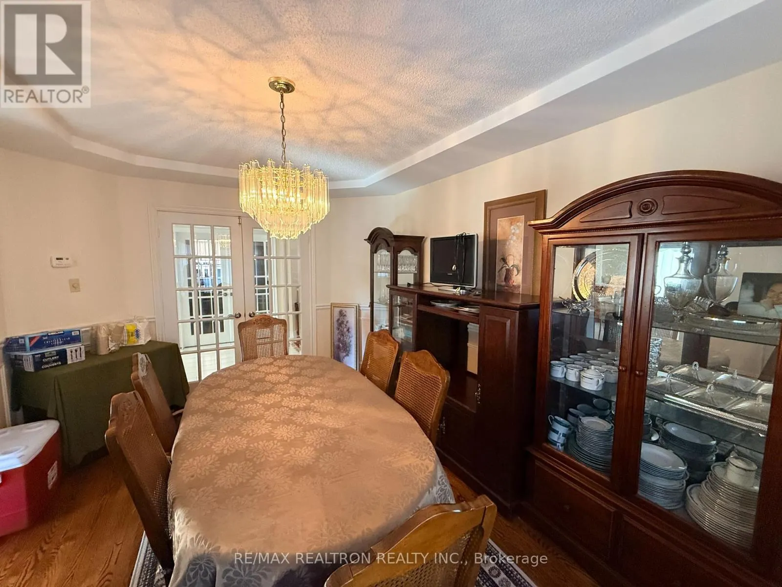 8 WATERSDOWN CRESCENT