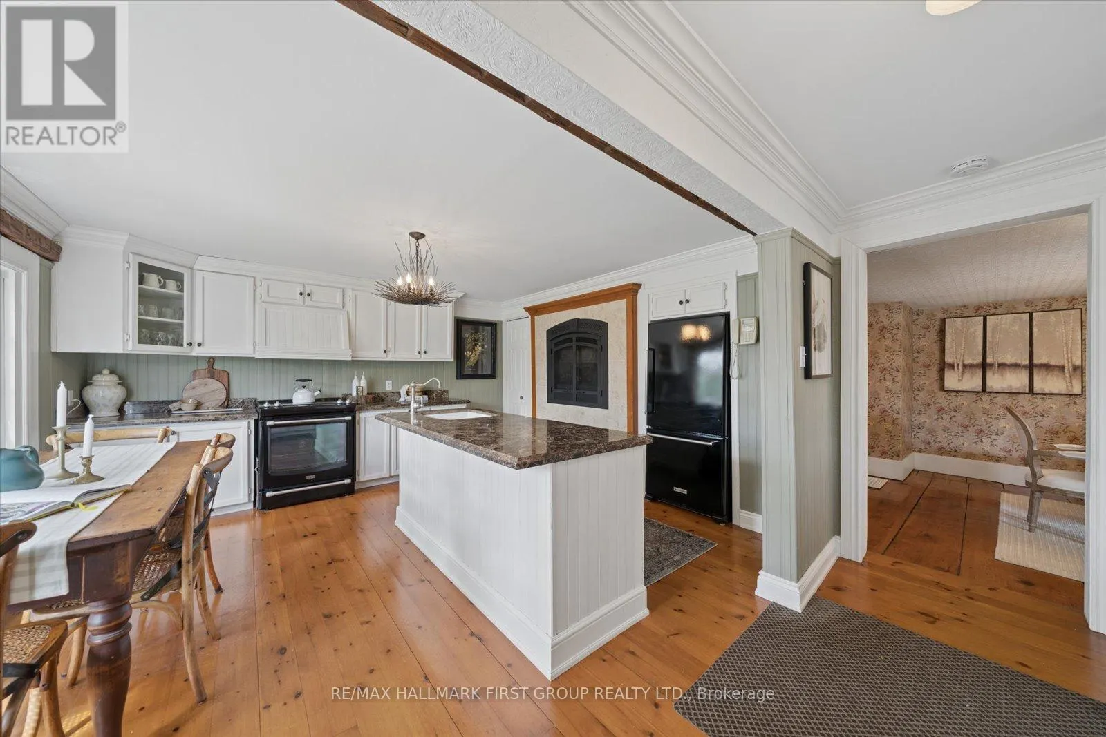 130 MYRTLE ROAD E