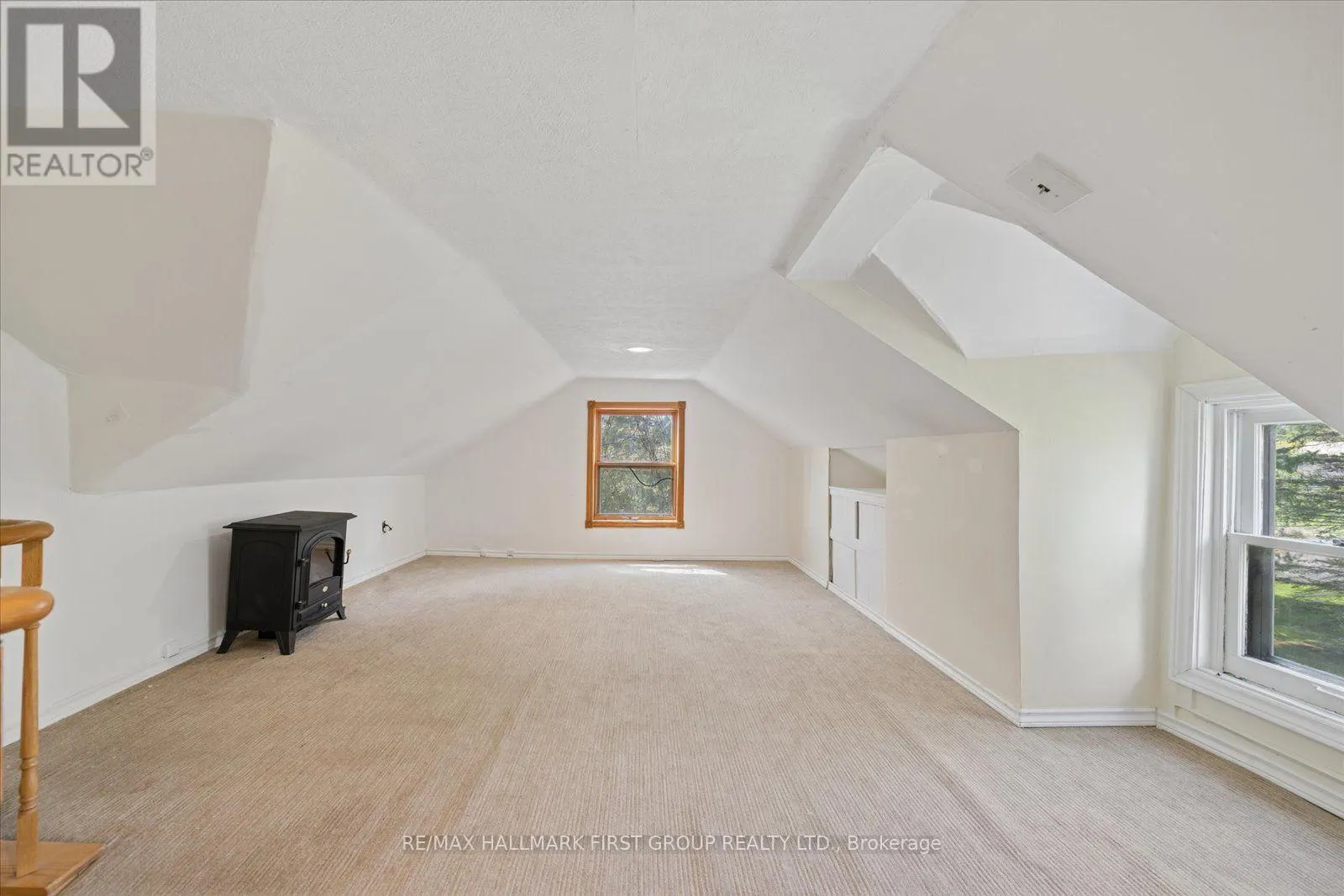 130 MYRTLE ROAD E