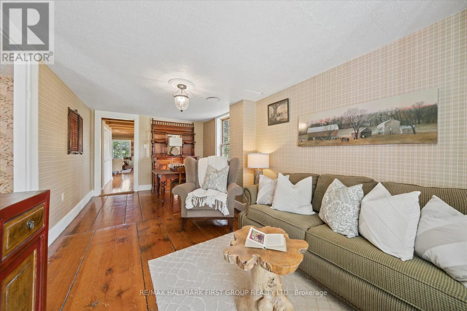 130 MYRTLE ROAD E