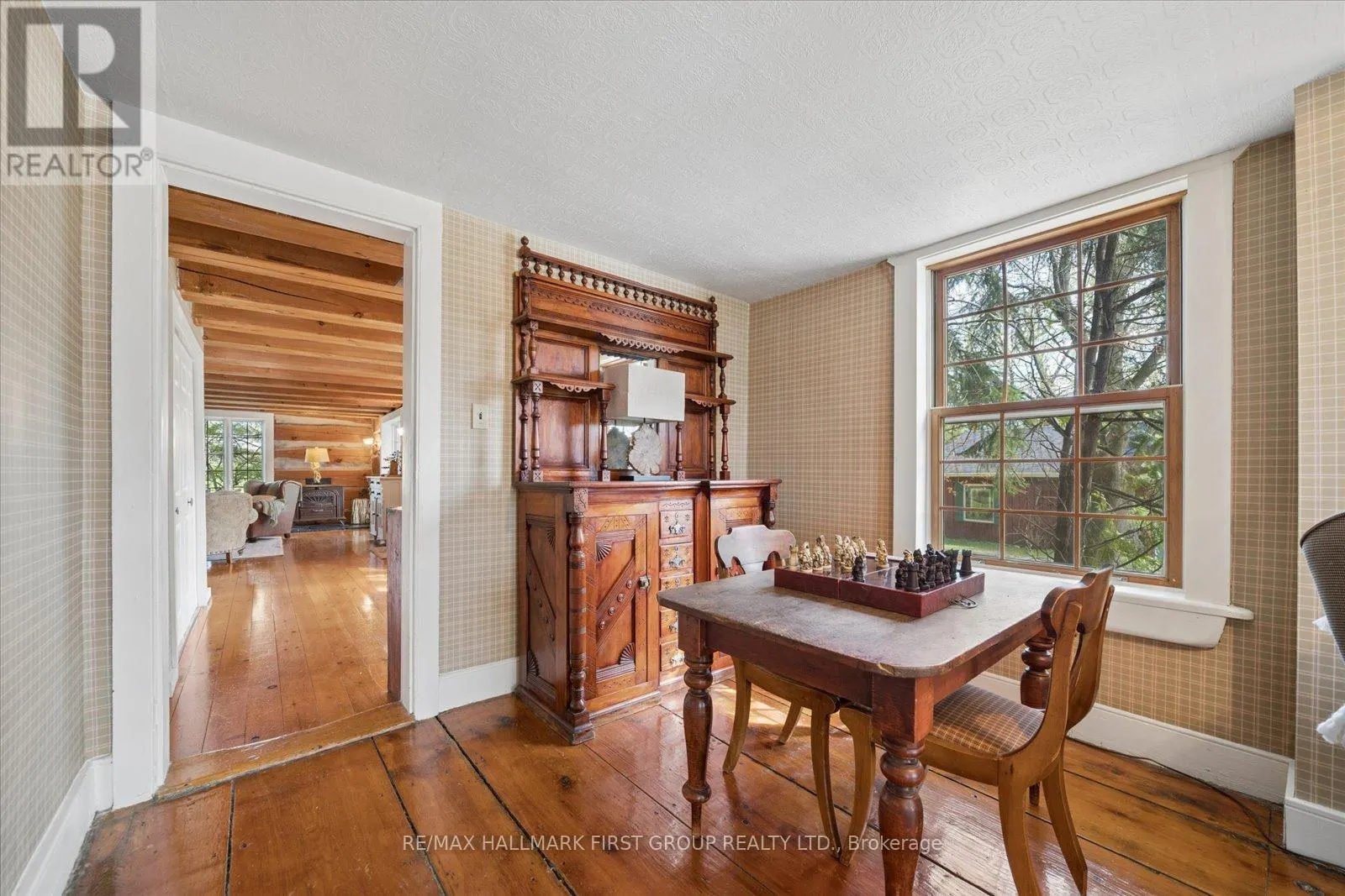 130 MYRTLE ROAD E