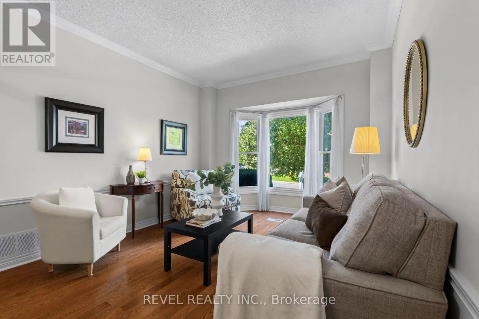 1610 HEATHSIDE CRESCENT