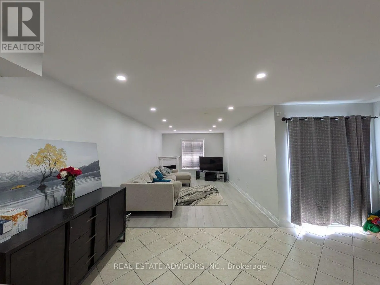 80 DOOLEY CRESCENT