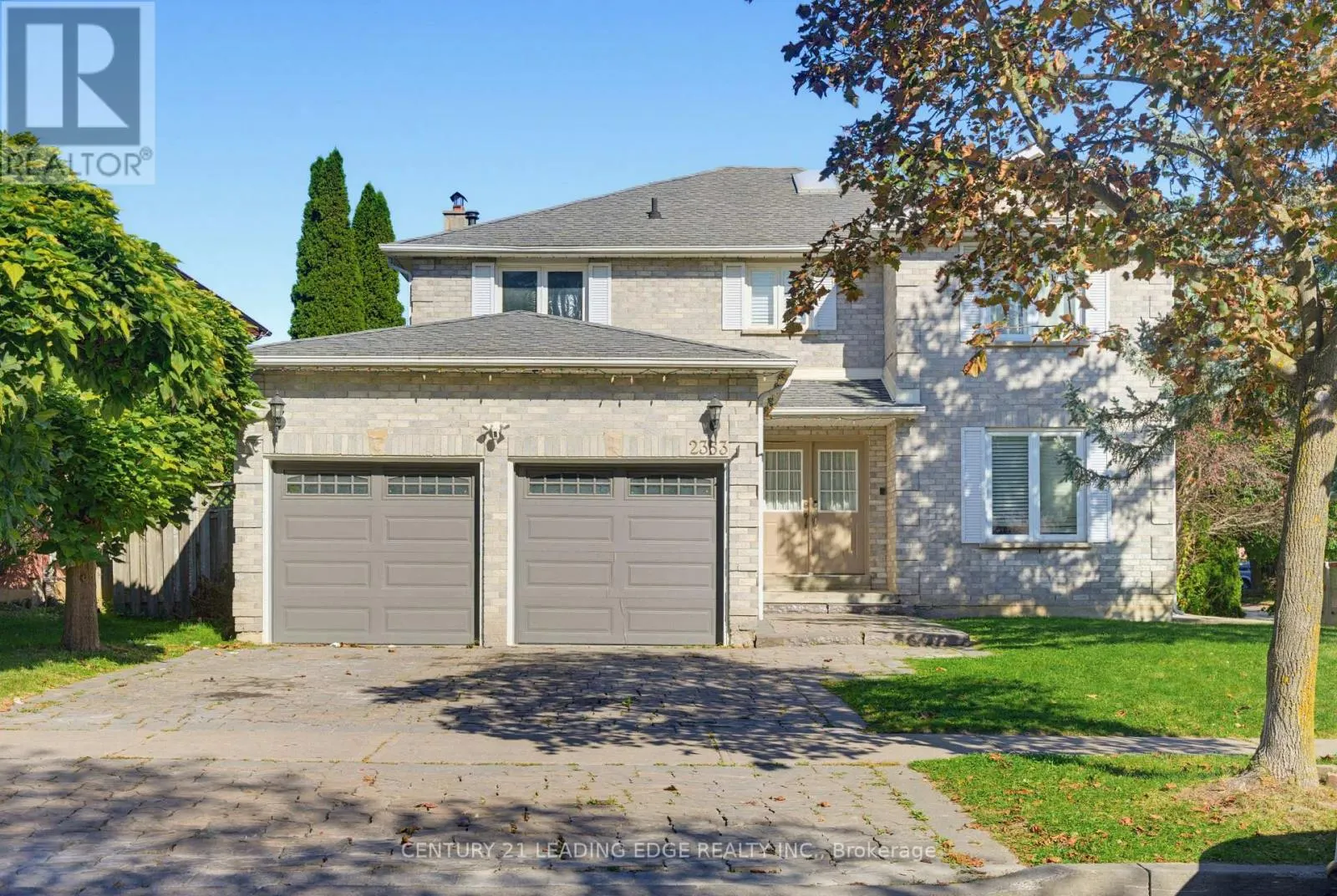2353 WILDWOOD CRESCENT