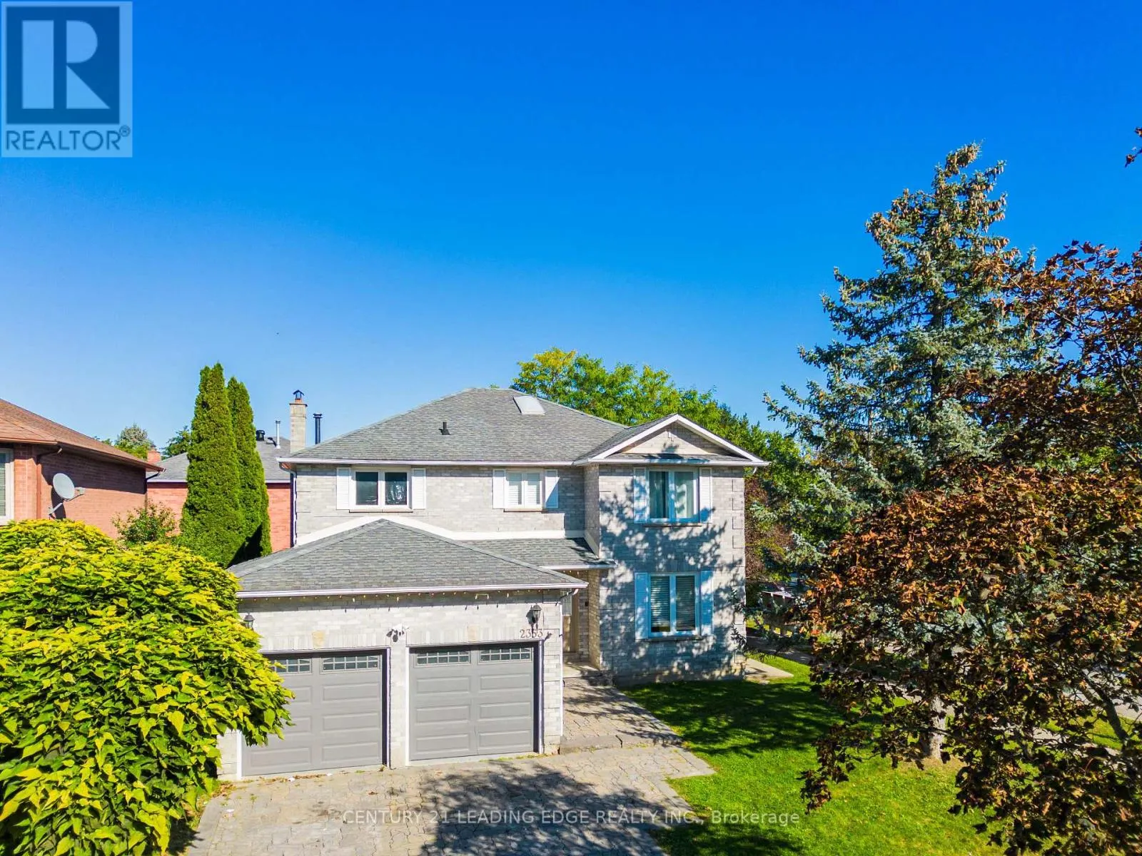 2353 WILDWOOD CRESCENT