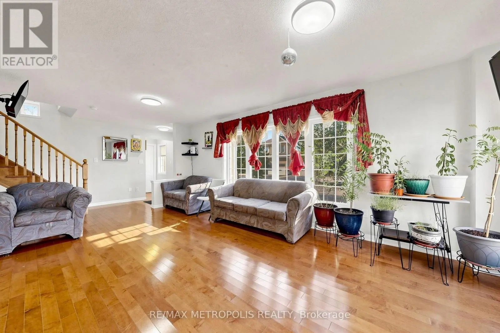 1913 LIATRIS DRIVE