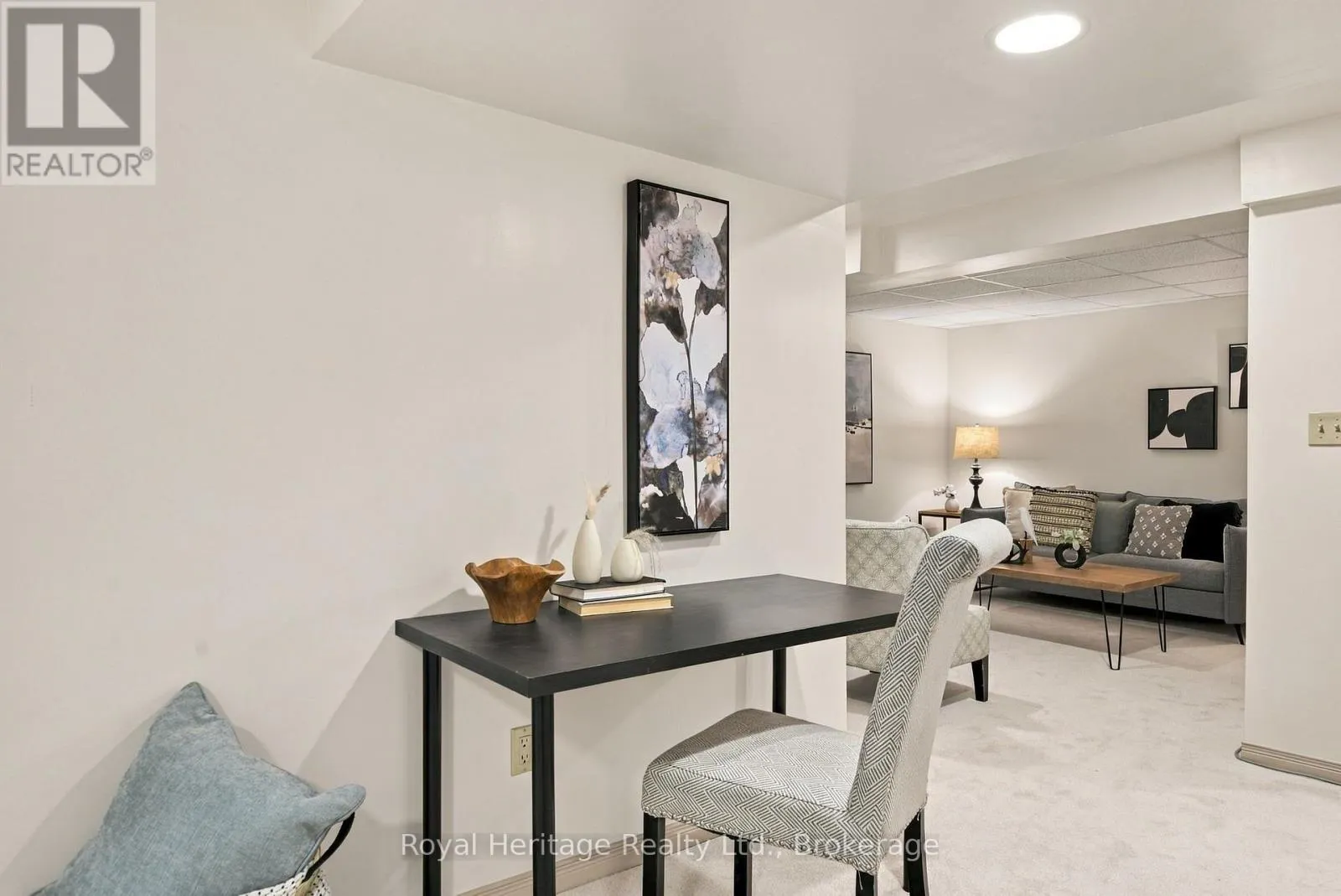 814 CAVAN COURT