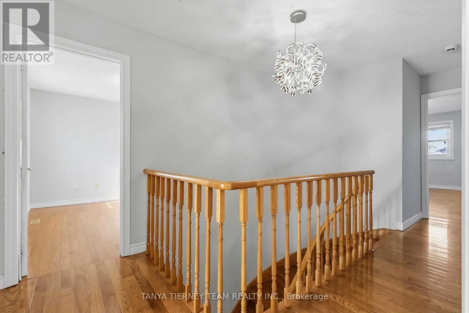 11 HUNTER DRIVE
