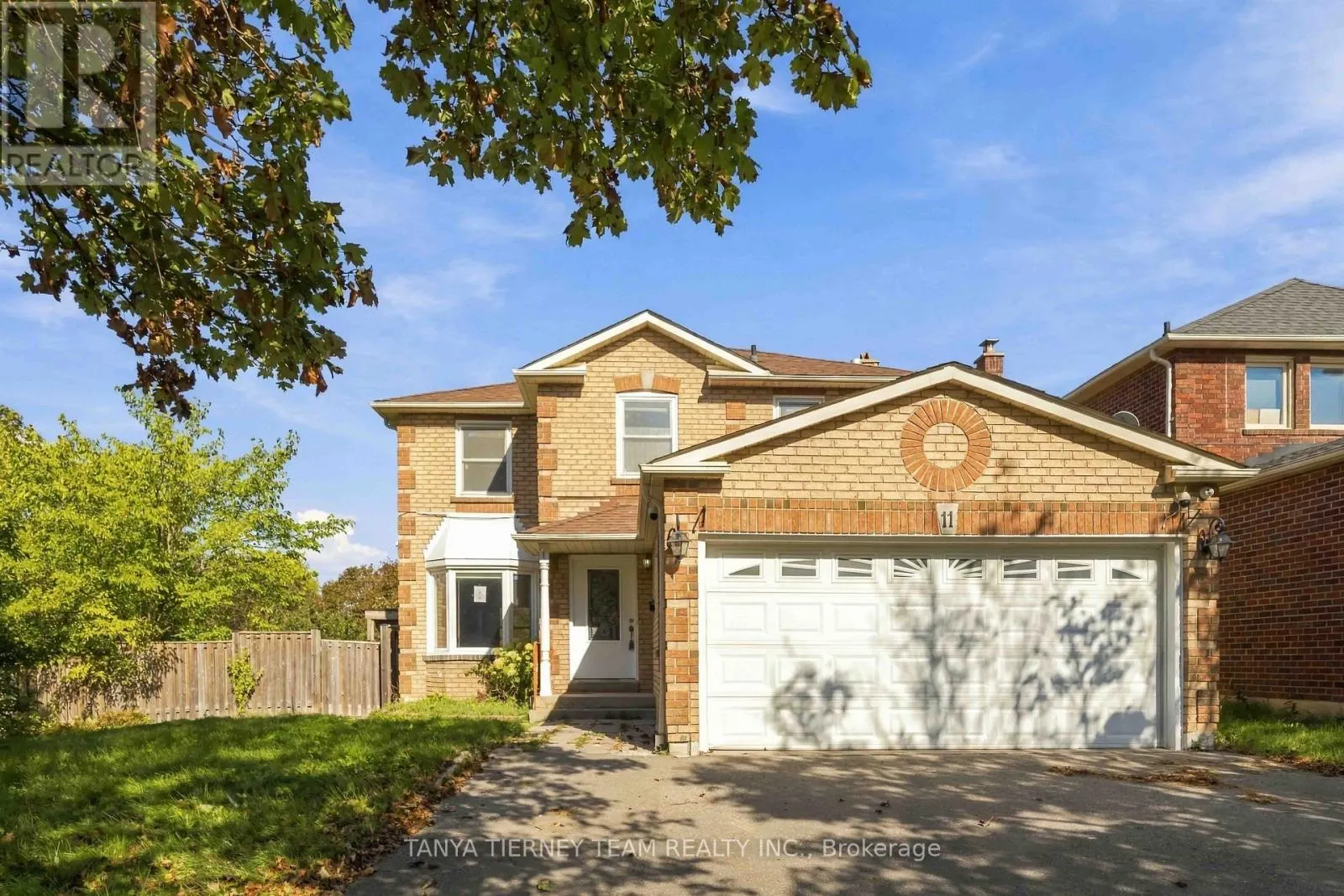 11 HUNTER DRIVE
