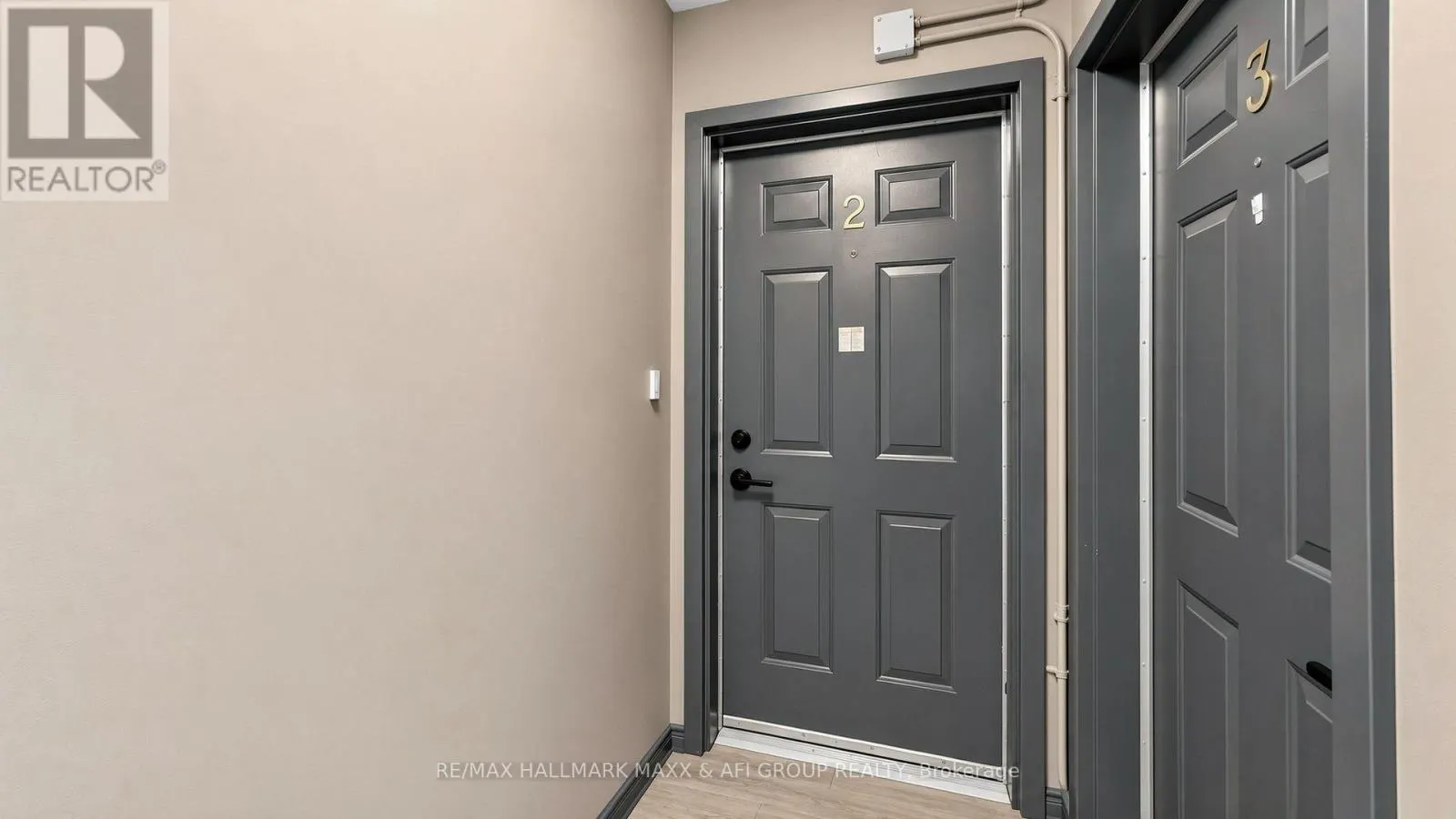 2 - 92 PETRA WAY