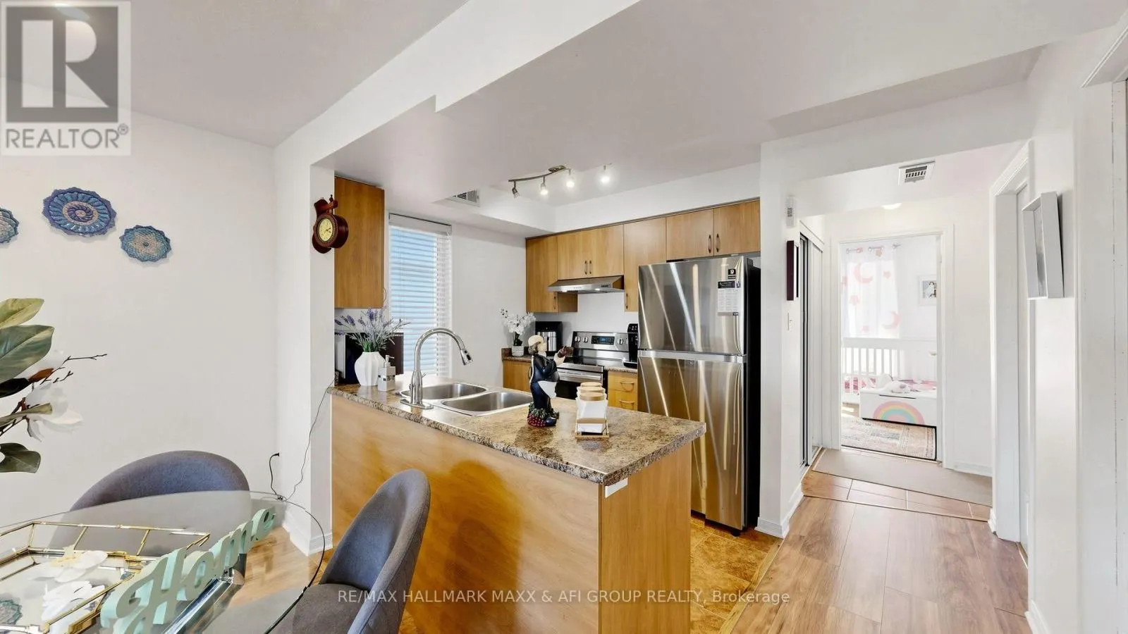 2 - 92 PETRA WAY