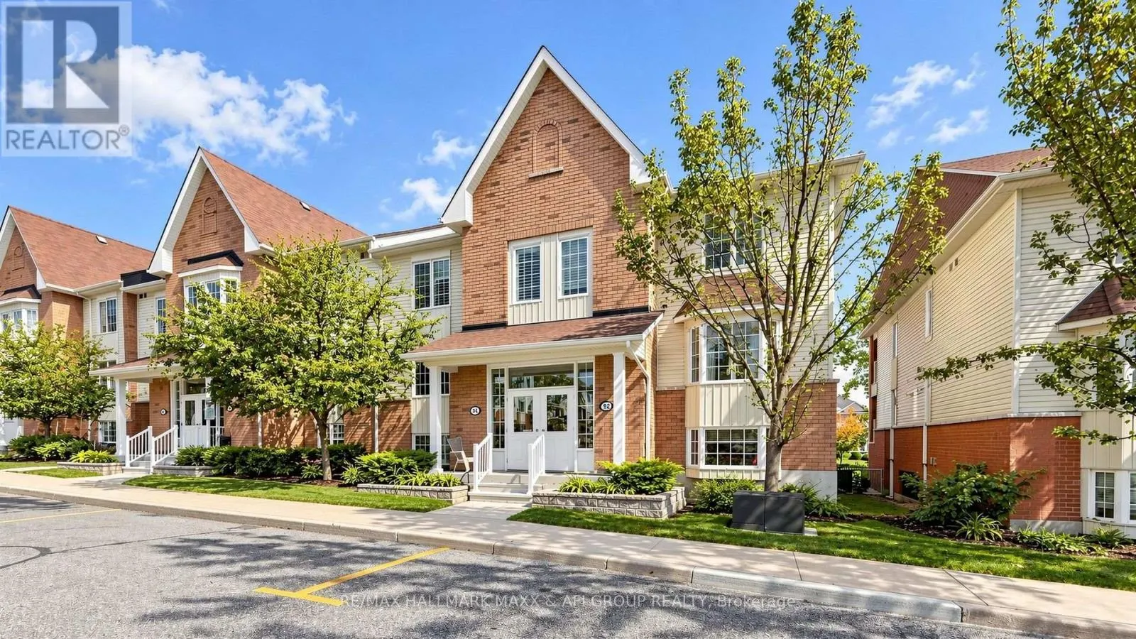 2 - 92 PETRA WAY
