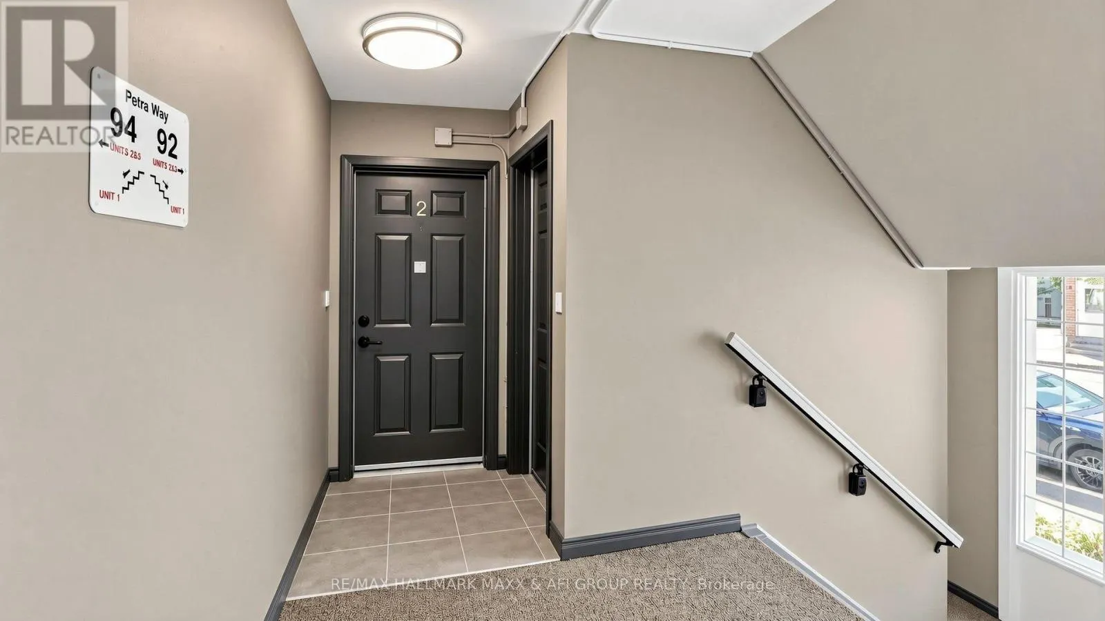 2 - 92 PETRA WAY