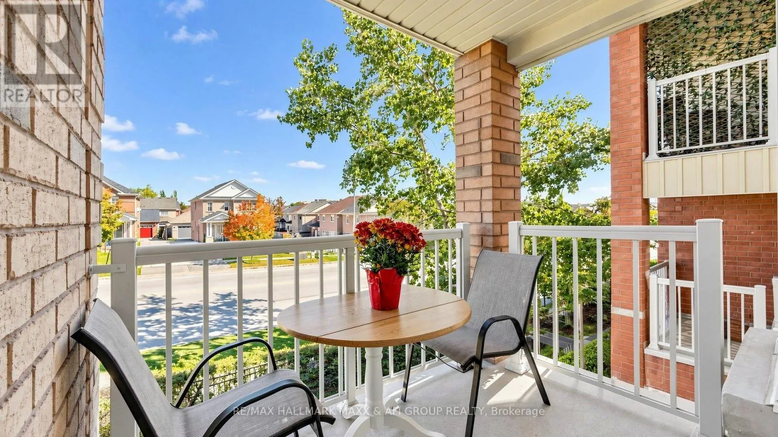 2 - 92 PETRA WAY