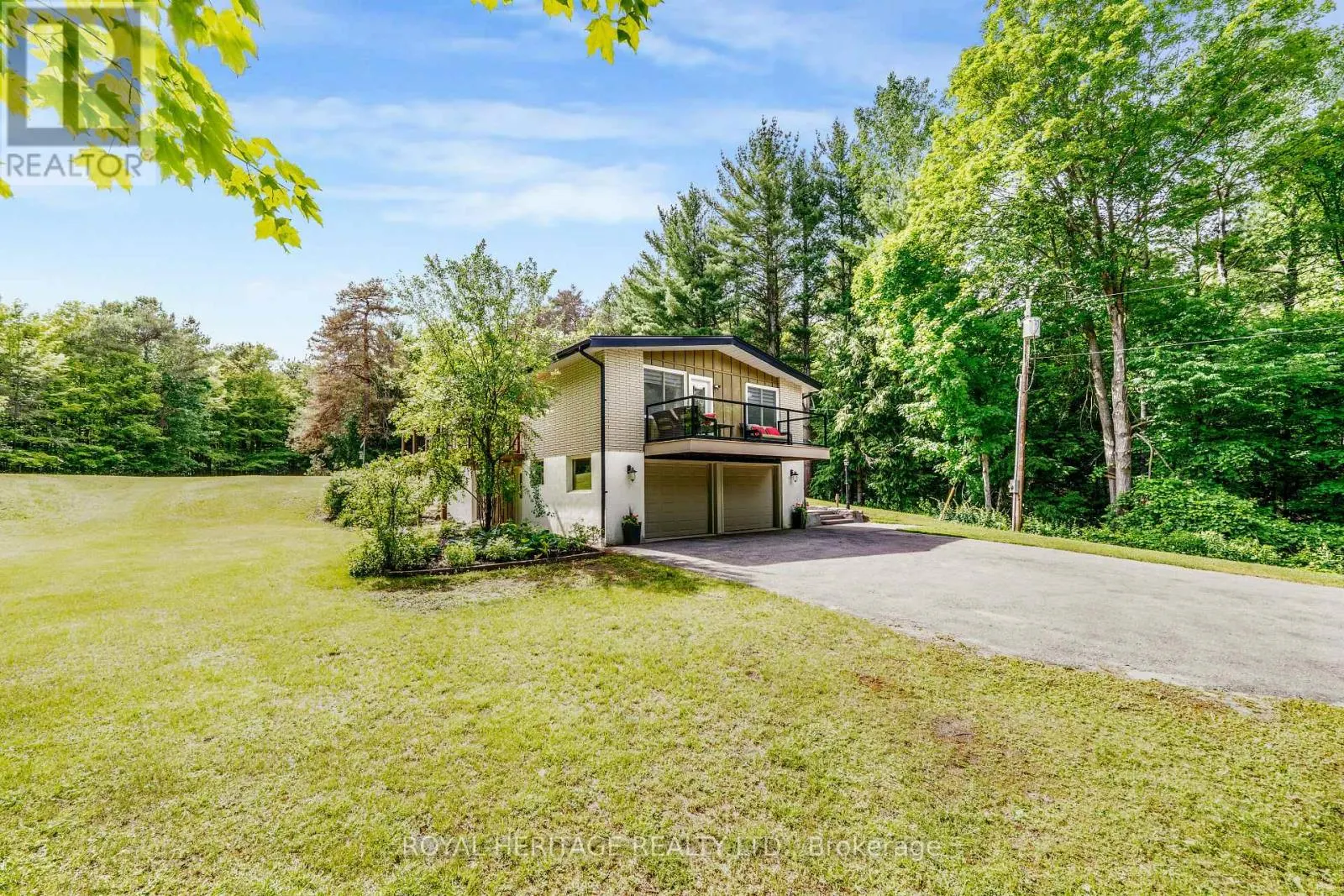 5260 CORONATION ROAD