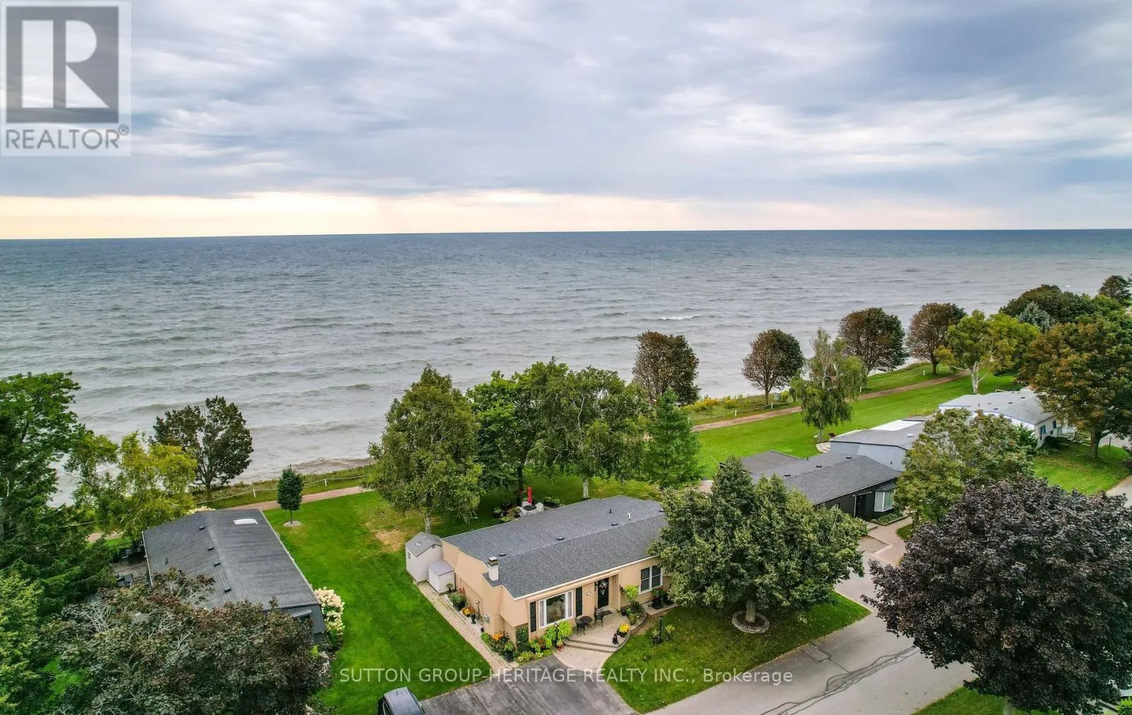 89 BLUFFS ROAD