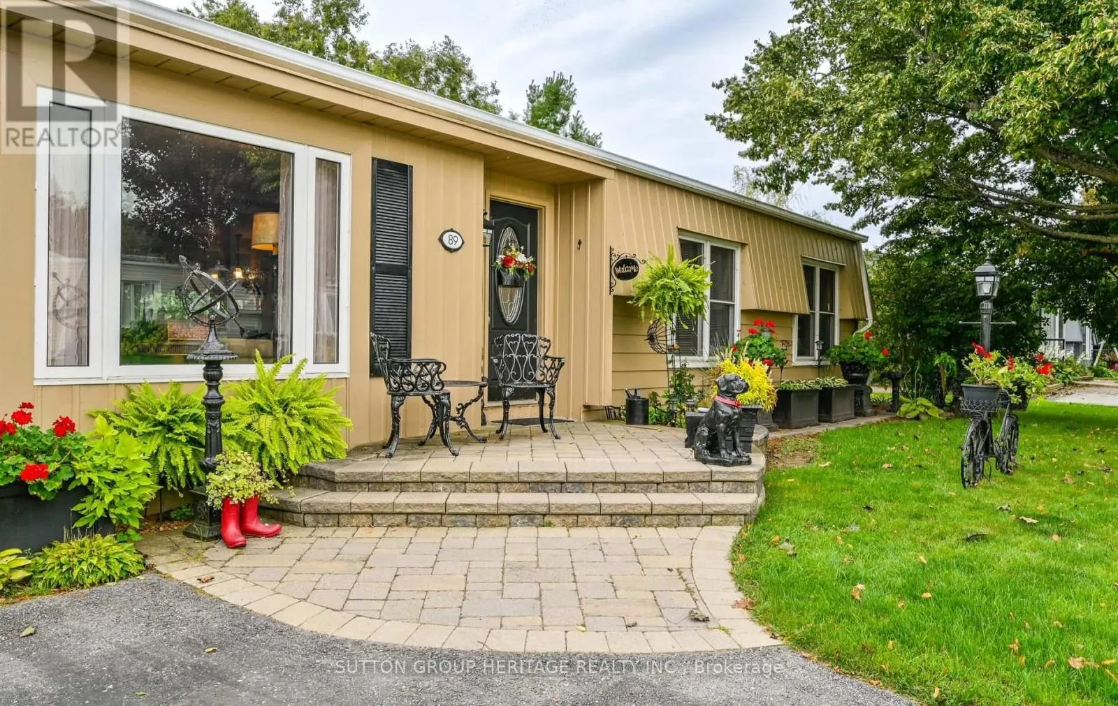 89 BLUFFS ROAD