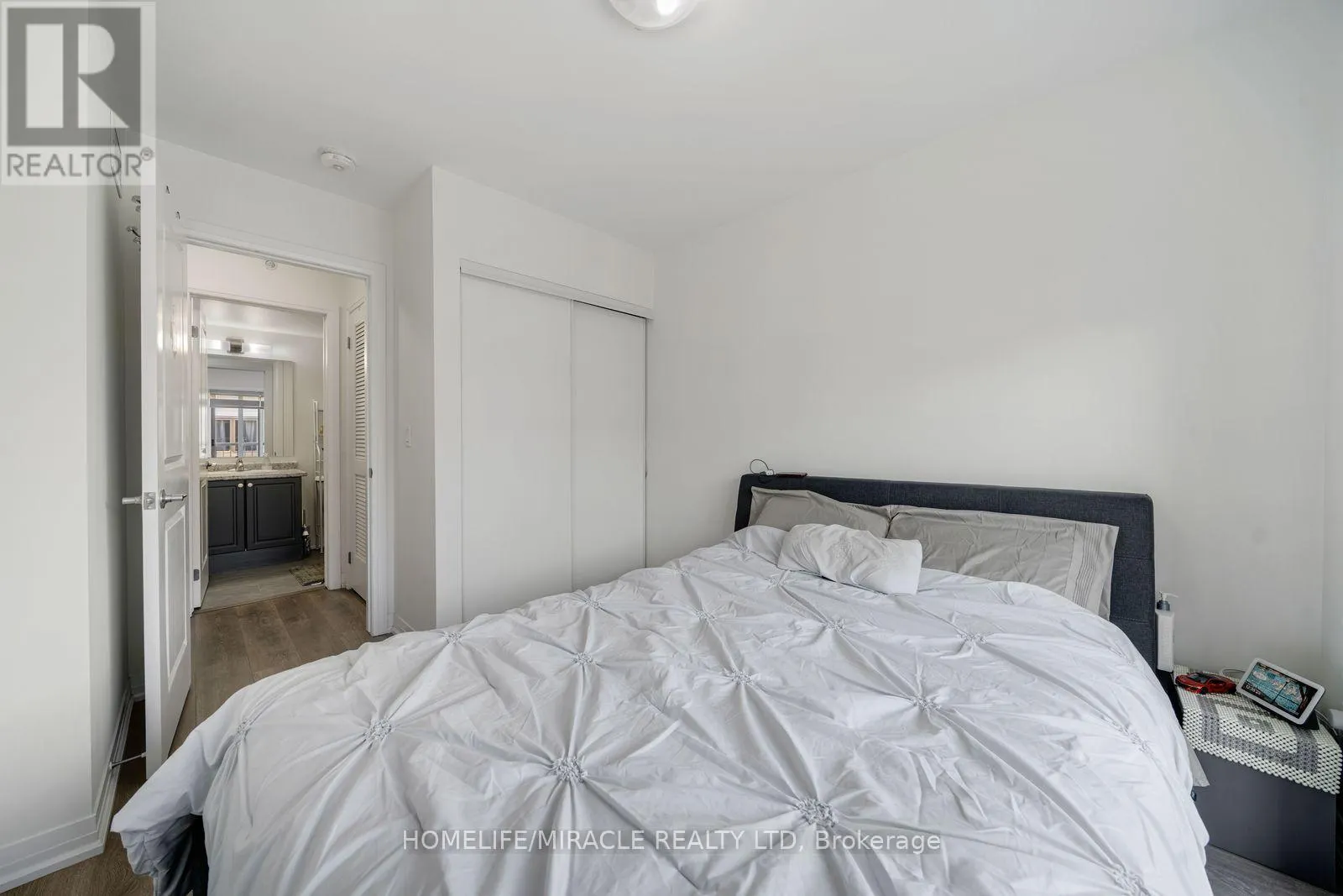 104 - 2635 WILLIAM JACKSON DRIVE