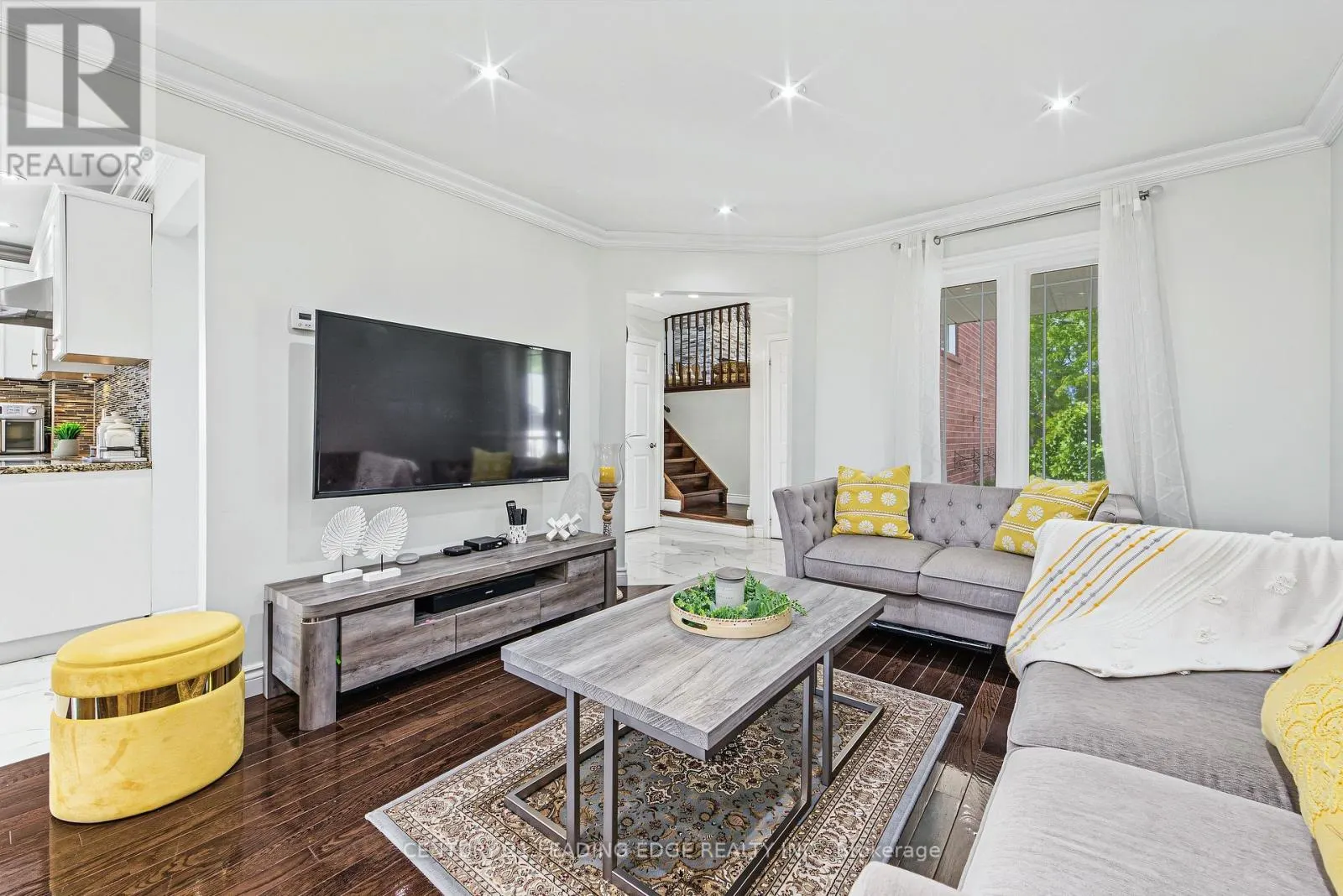 63 DANIELS CRESCENT