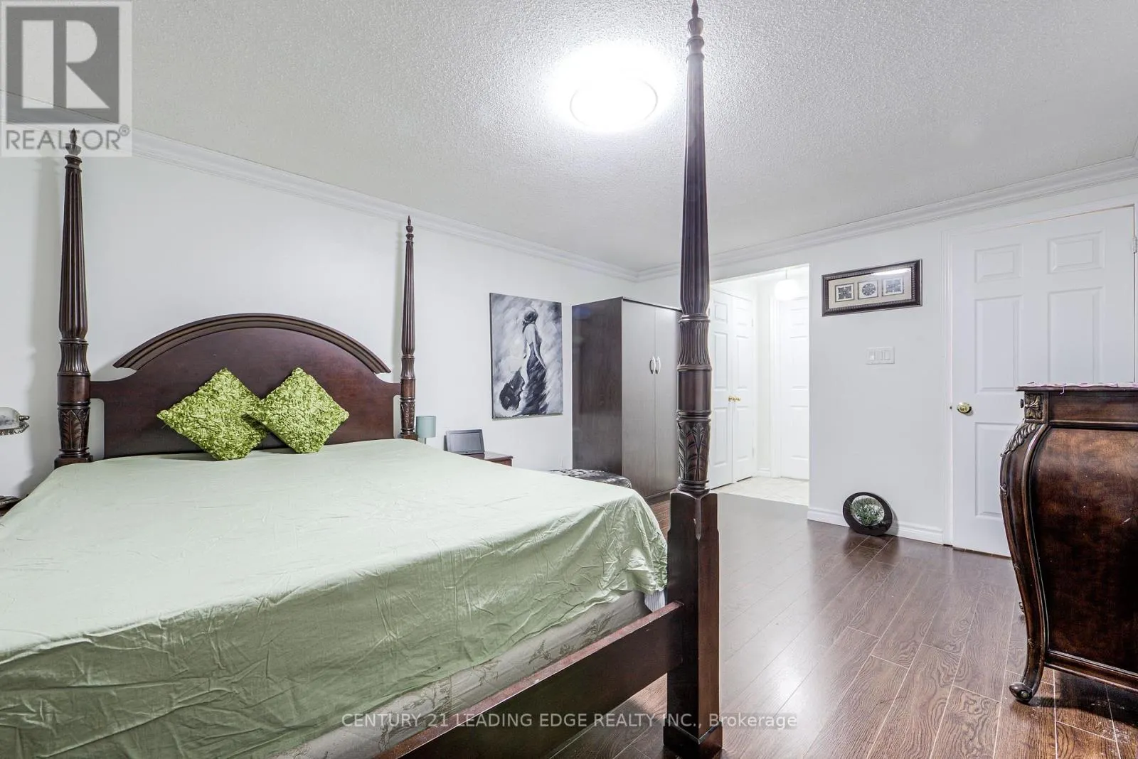 63 DANIELS CRESCENT