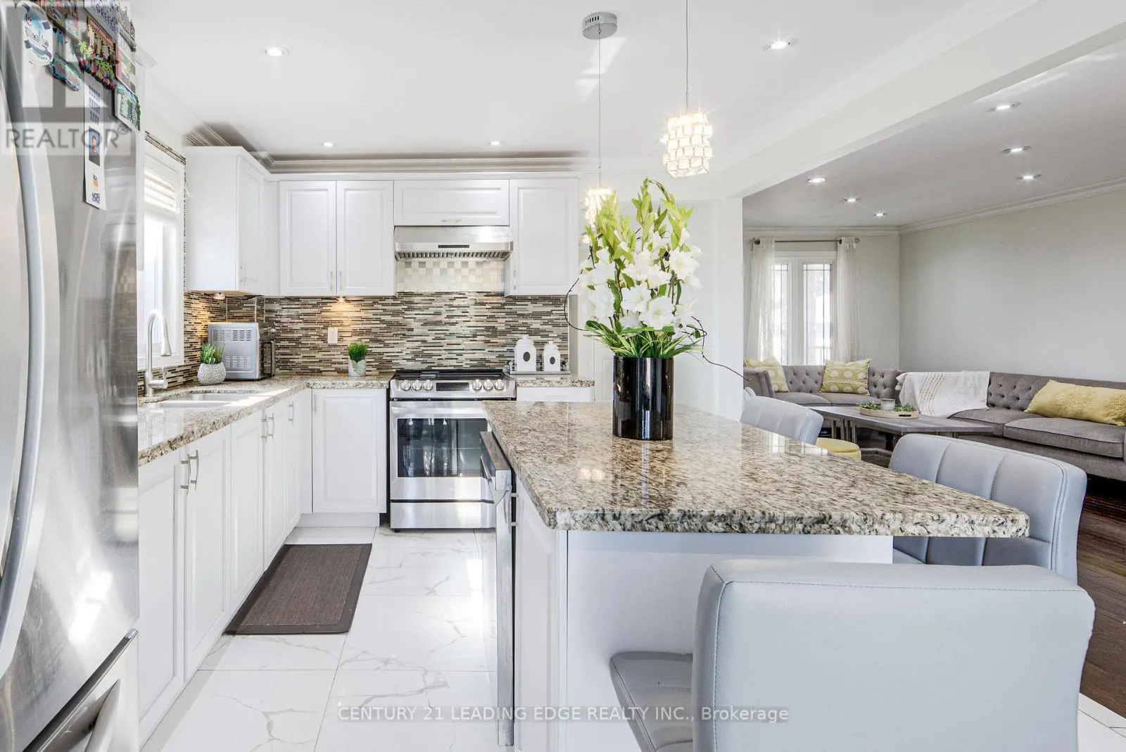 63 DANIELS CRESCENT