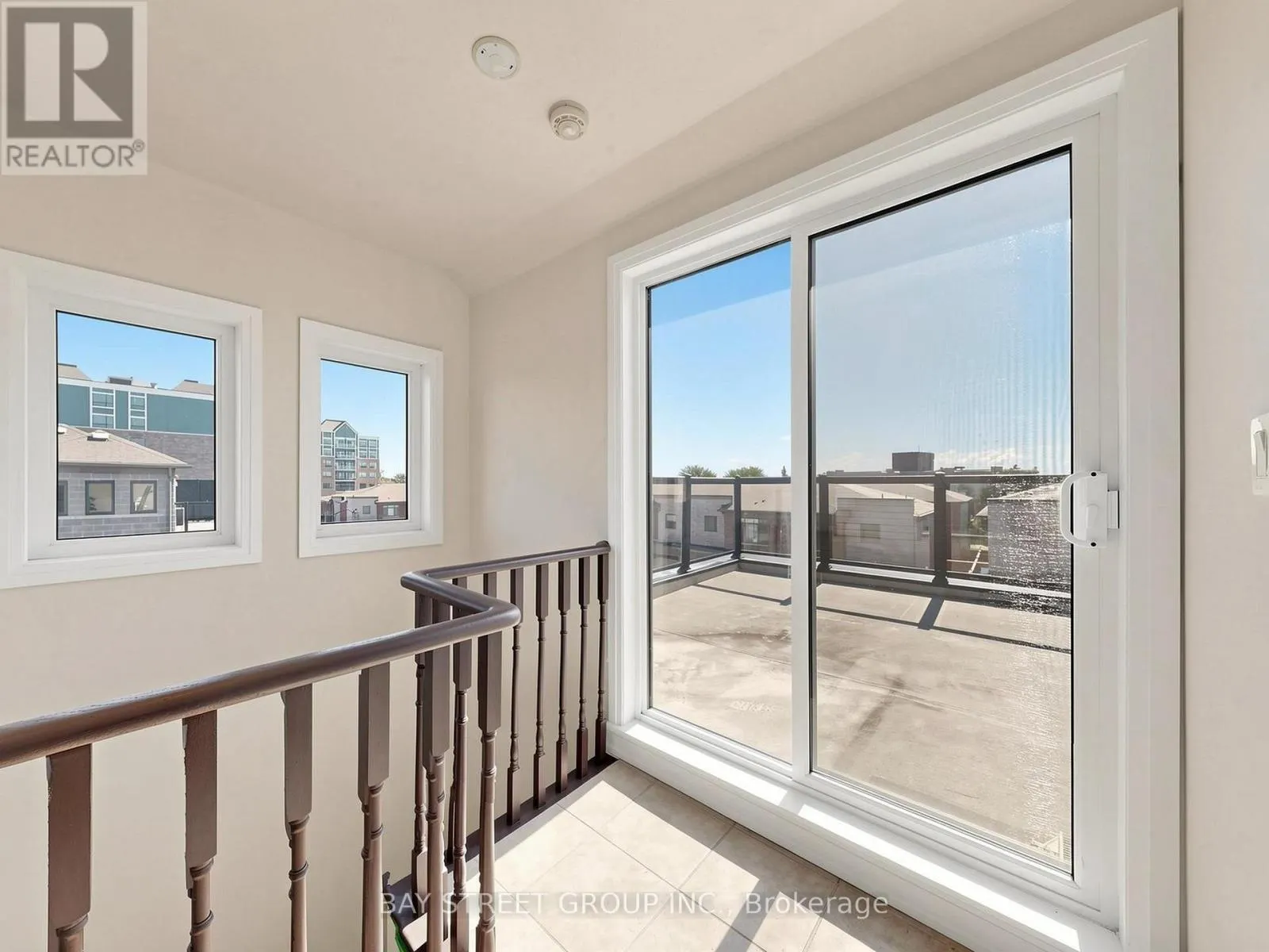 2 LONGSHORE WAY