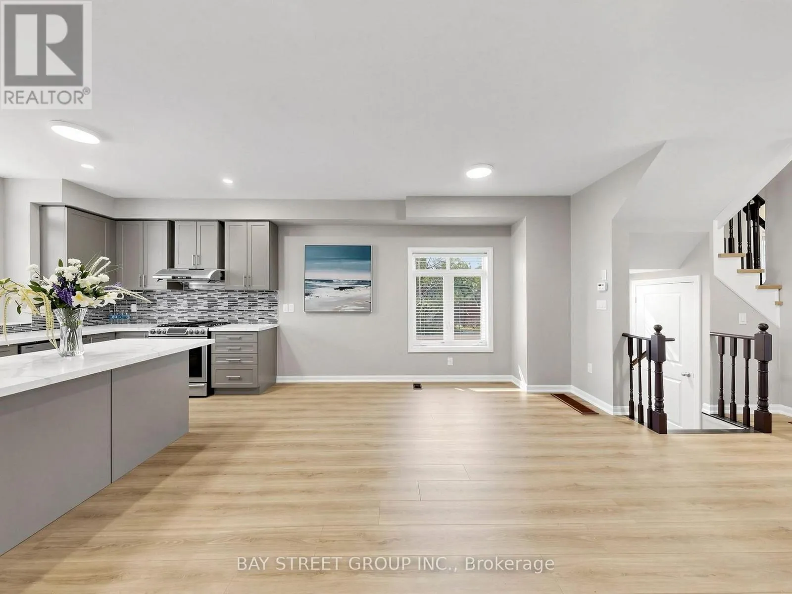 2 LONGSHORE WAY