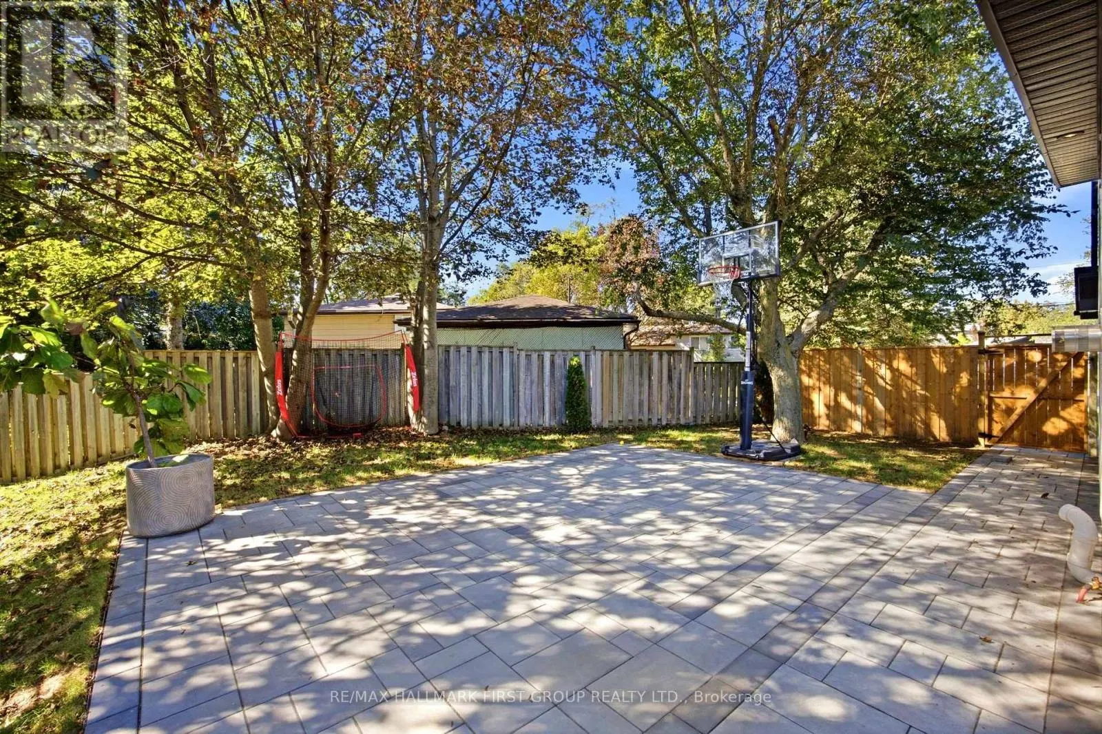 862 BOXWORTH PLACE