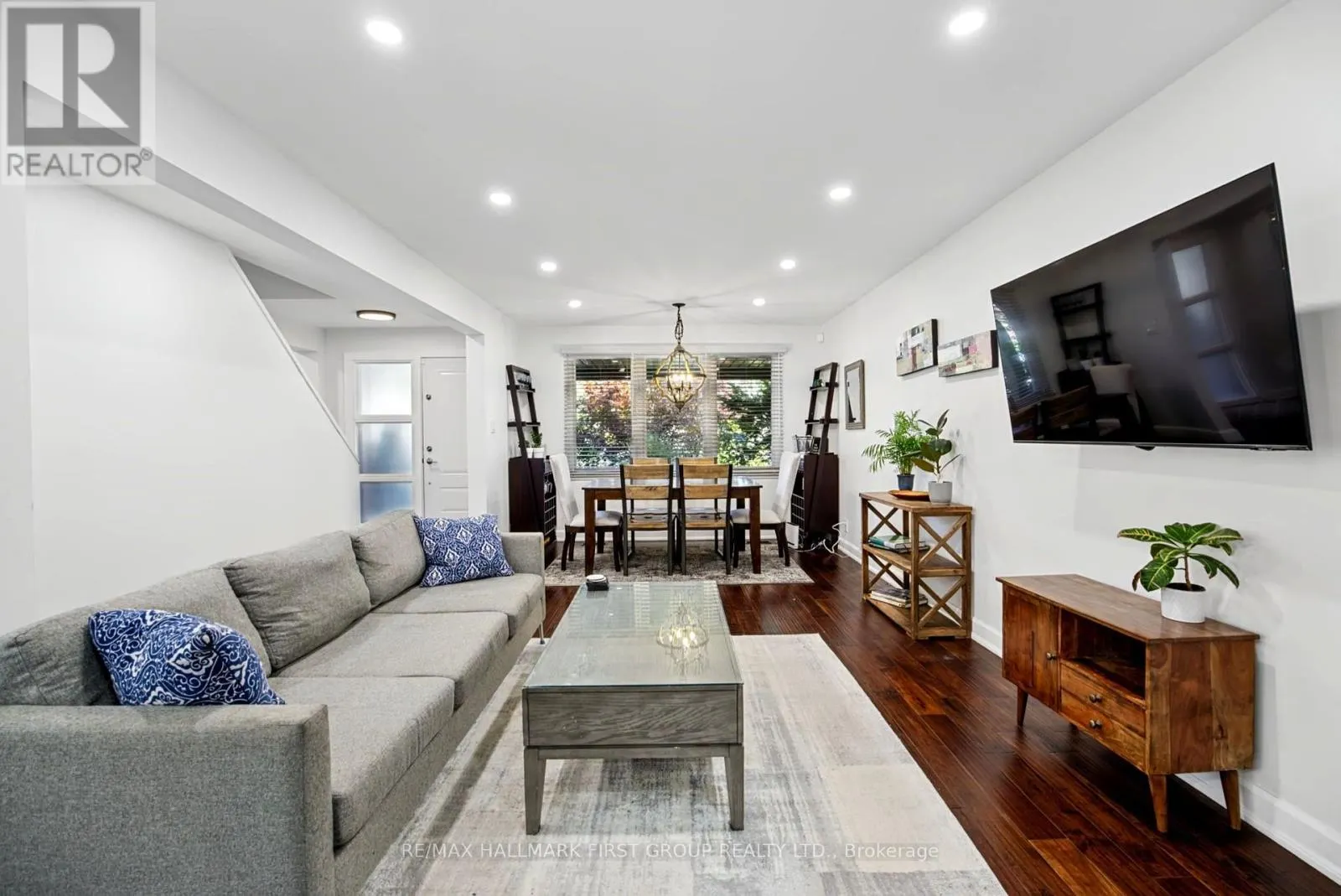 862 BOXWORTH PLACE